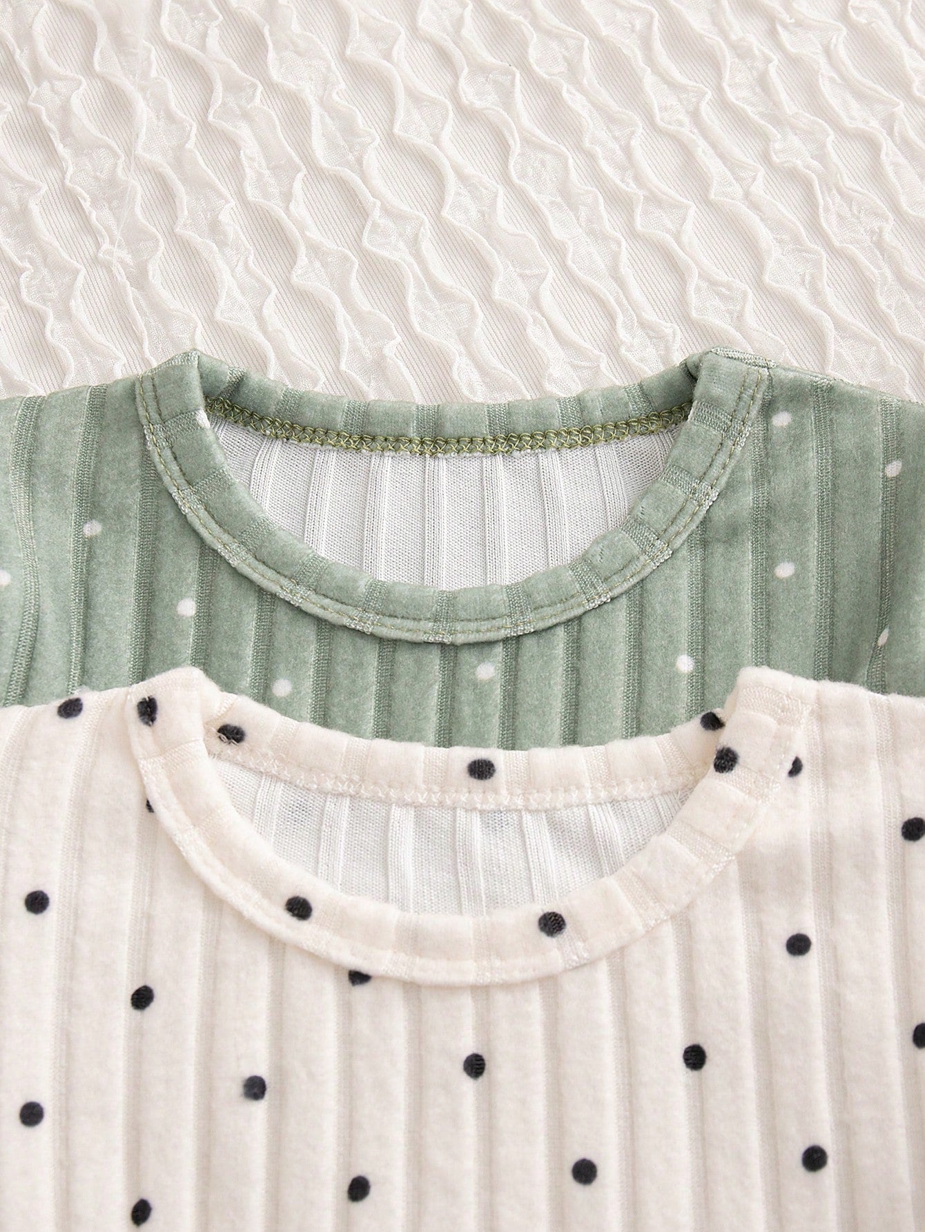 Baby Girl Autumn 4-Piece Set| Cute Cat Heart Green & Apricot Polka Dot Ruffle Long Sleeve Top + Pants, Casual Parent-Child Matching Outfit