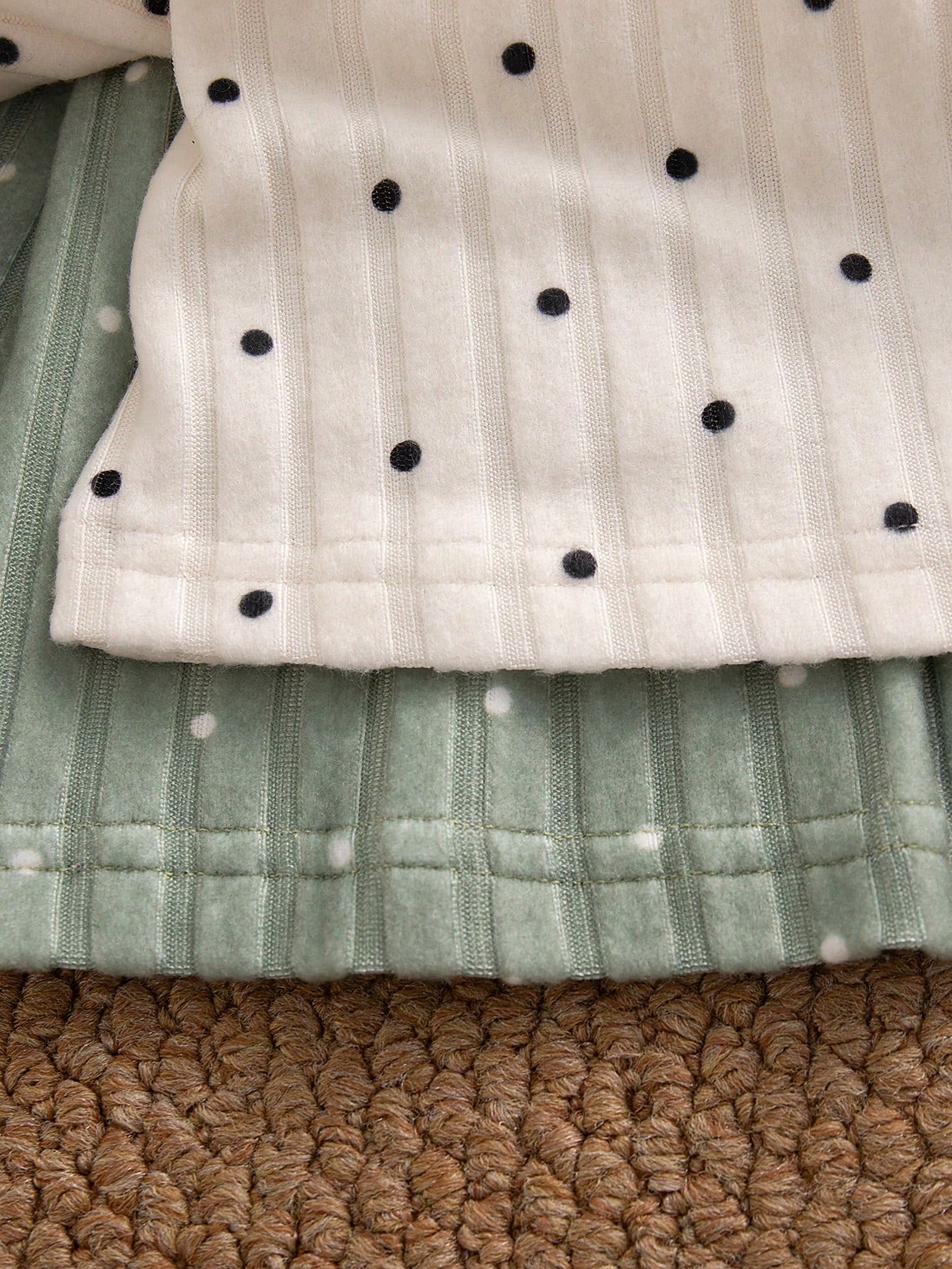 Baby Girl Autumn 4-Piece Set| Cute Cat Heart Green & Apricot Polka Dot Ruffle Long Sleeve Top + Pants, Casual Parent-Child Matching Outfit