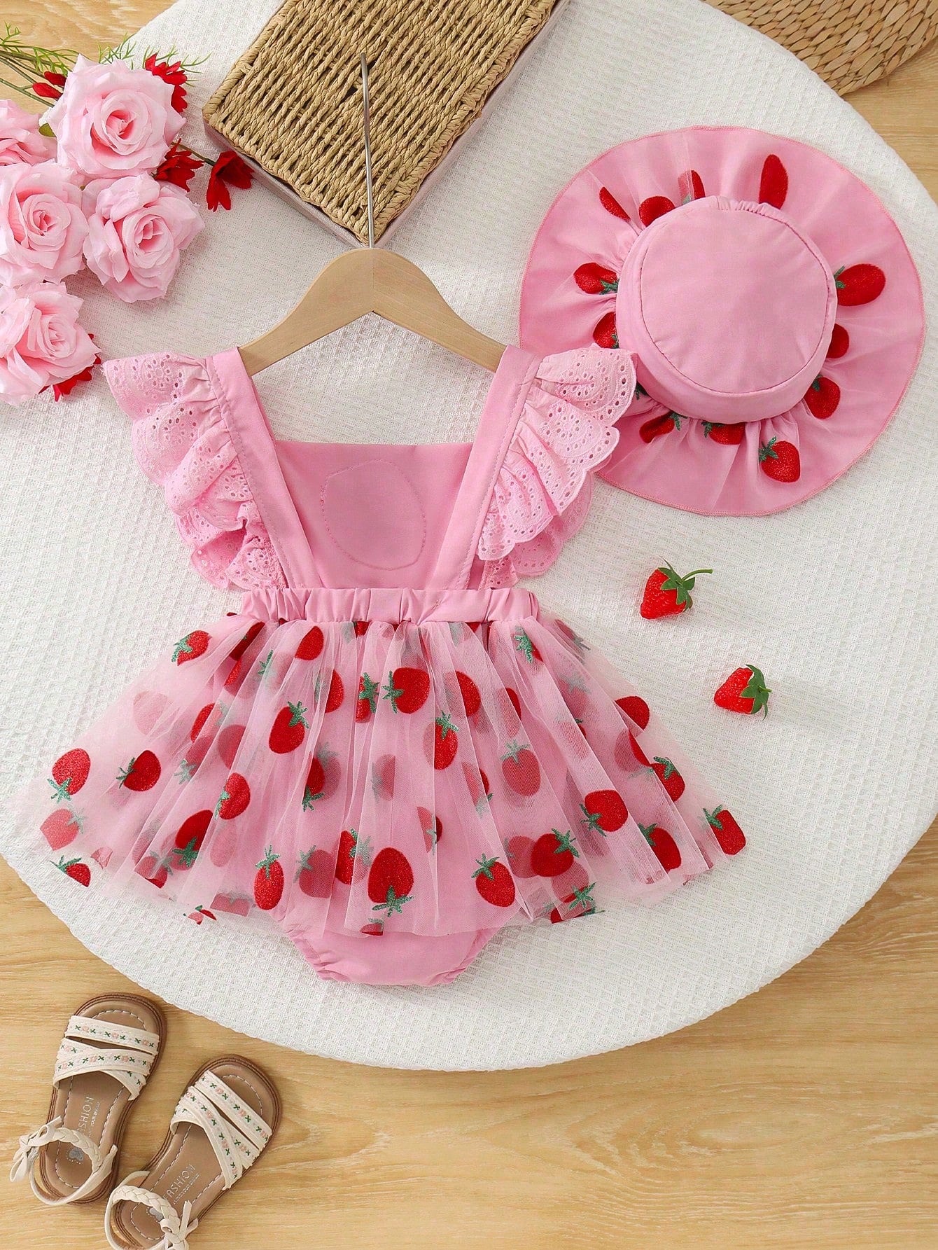 Baby Girl's Sleeveless Ruffled Shoulder Strap Strawberry Print Bow Decor Double Layer Tulle Bodysuit & Hat Set
