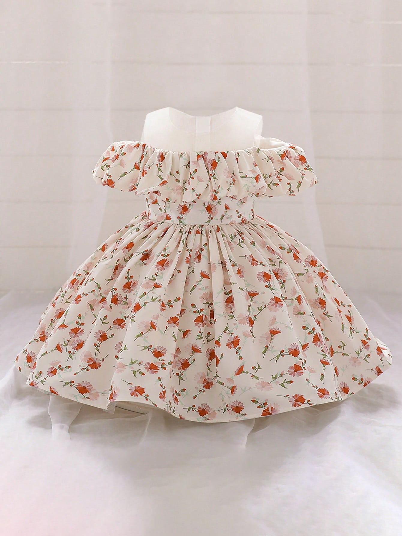Baby Girls' Round Neck Floral Satin Princess Dress, Suitable For Flower Girl, Wedding, Birthday, Fabric Floral Pattern Random Cut, Headband Not Included