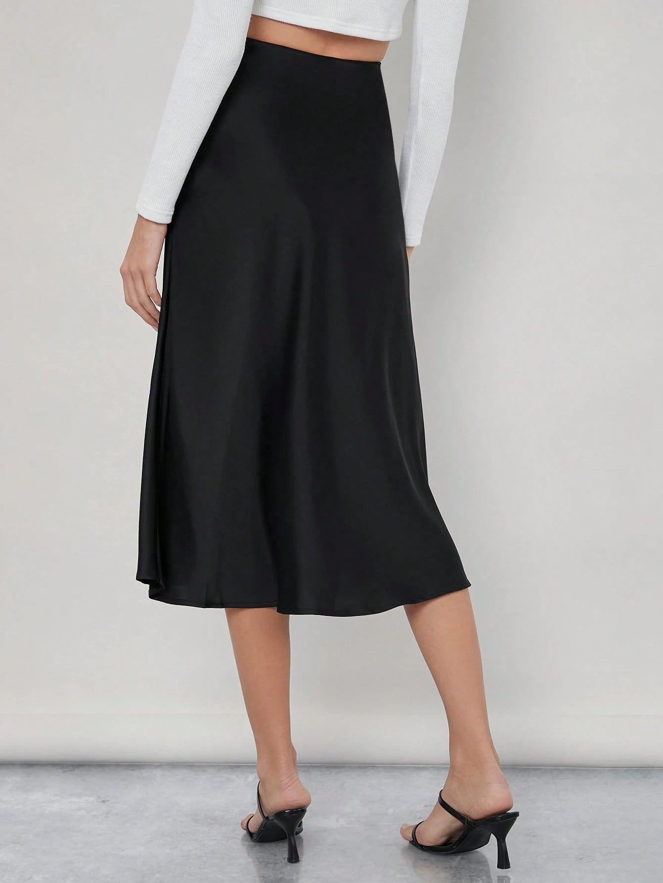 BizChic Black Solid Work Skirt With Zipper Detailing,Ladies Elegant Zipper Midi Skinny High Waist Black Plain Women Skirts,Spring/Summer,Casual Daily Wear