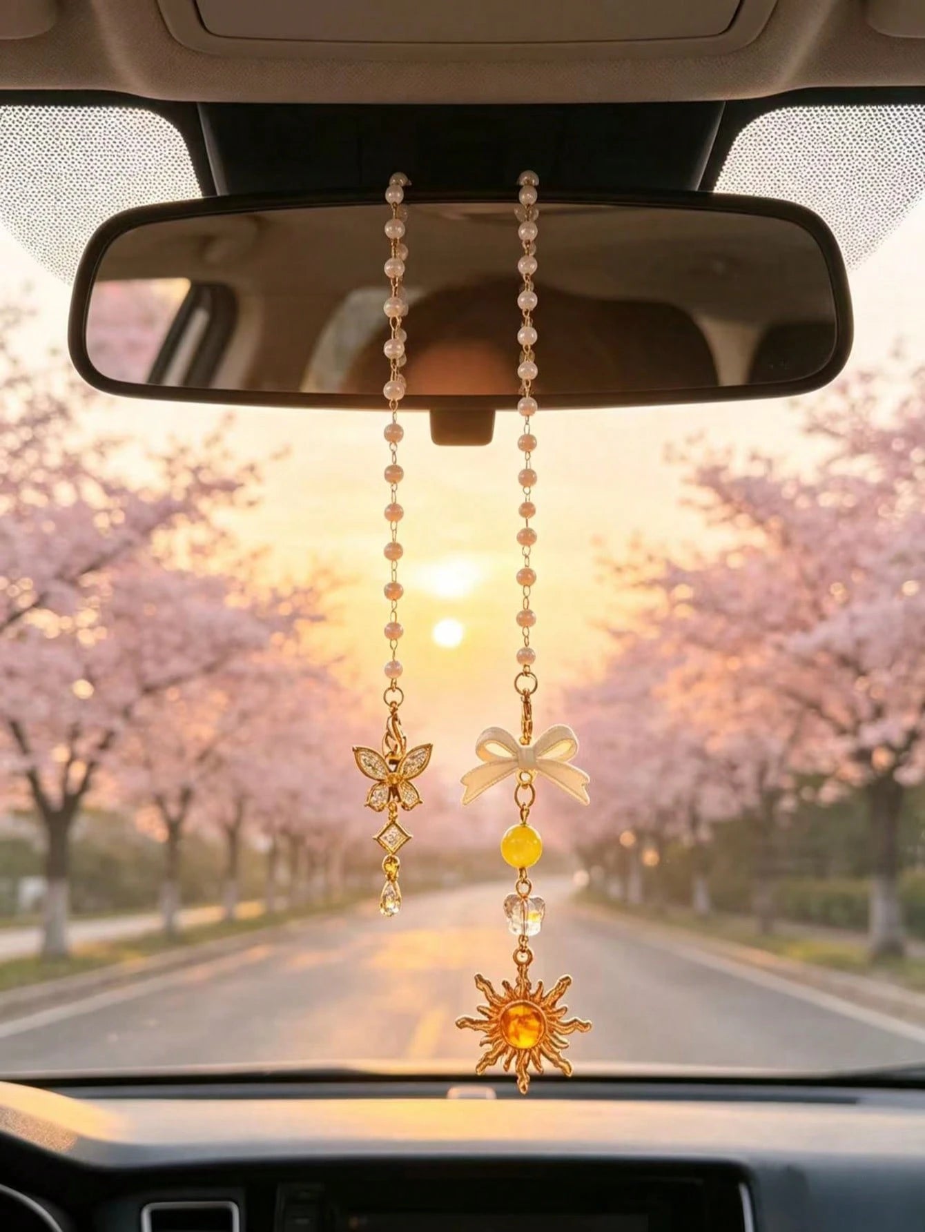 Butterfly Sunflower Car Rearview Mirror Hanging Ornament, Pearl Beaded Bow Car Hanging Decor, Atmospheric Car Interior Pendant, Crystal Butterfly Car Hanging, Bow Pearl Chain, Gentle Style Car Rearvie
