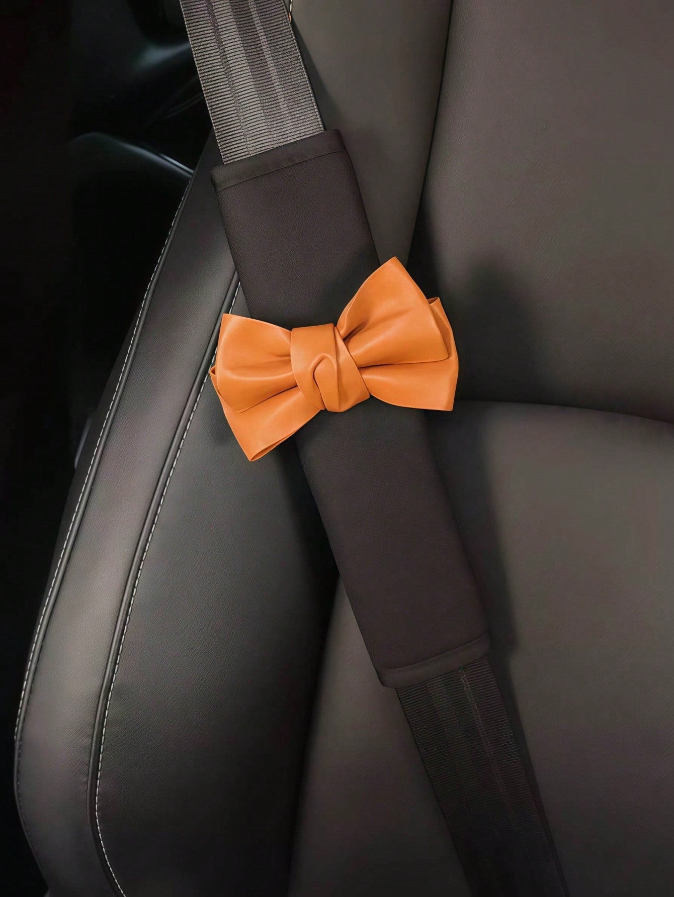 Car With Leather Bow Shoulder Pad Car Interior Decoration Supplies Car Cute Protective Cover All Seasons.