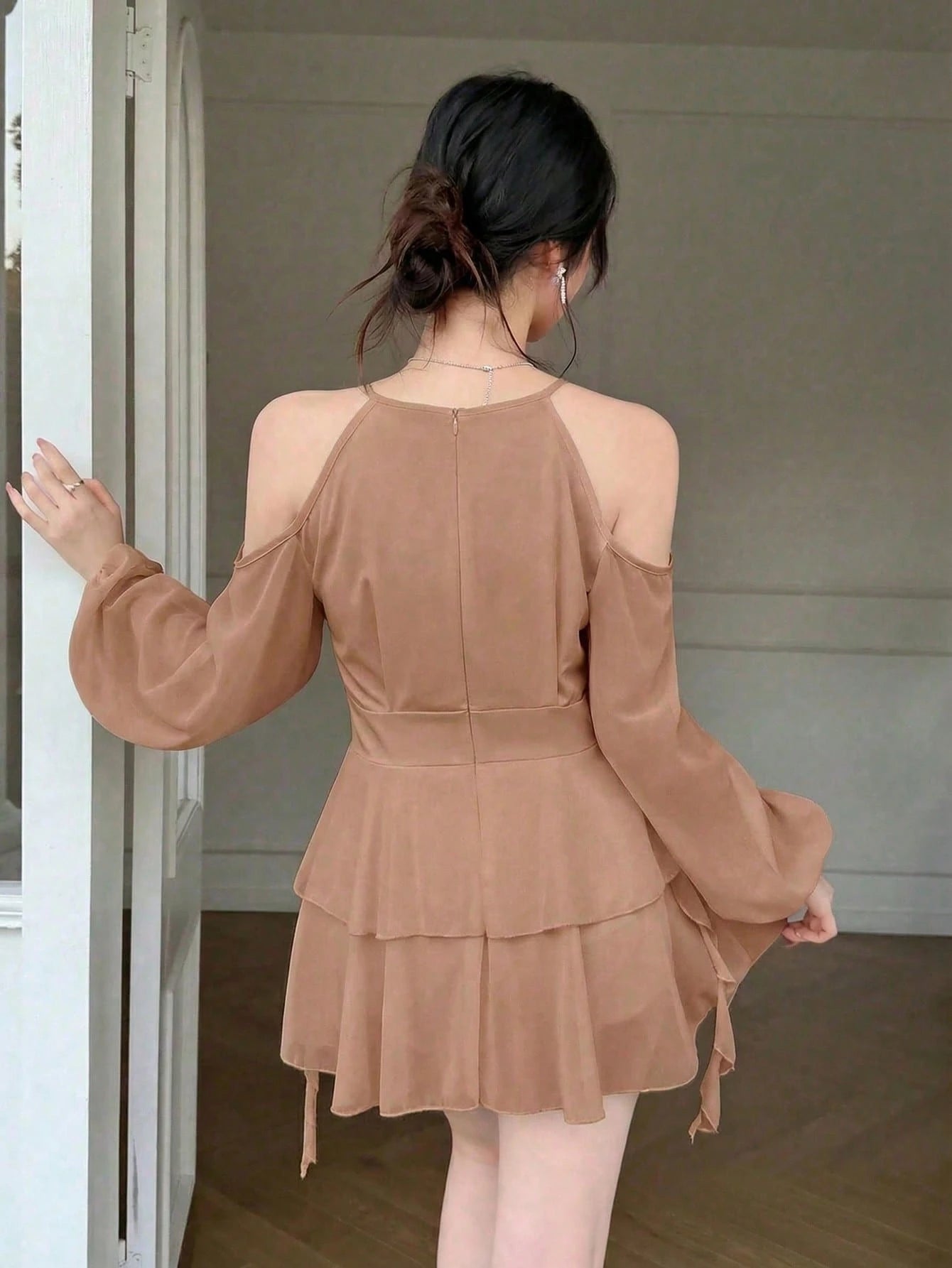 Celisse Women's Elegant Solid Color Off-Shoulder Lantern Sleeve Casual Dress