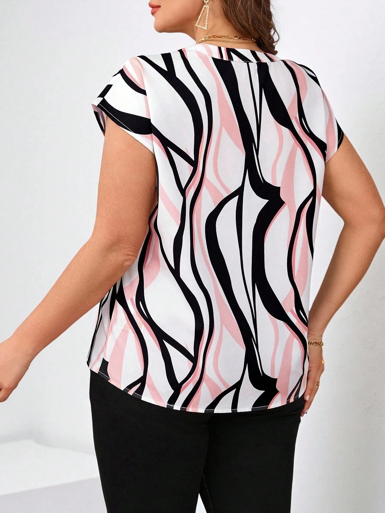 Chikora Plus Size Women's White Geometric Print Short Sleeve Summer Blouse, Smart Casual Business Casual Office Formal Work Top, Front-Tie Flounce