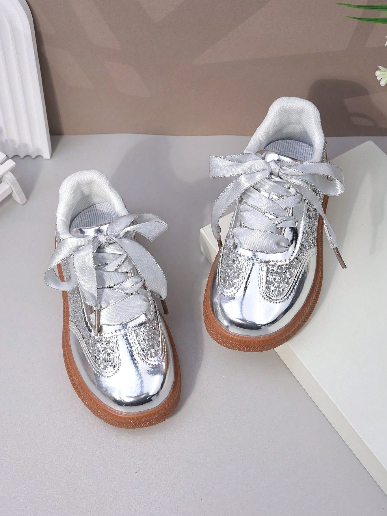 Children's Sports Shoes, Infant & Toddler Sports Shoes, Spring/Autumn New Style, Big Kids White Sneakers, Hook And Loop, Solid Color, Girls' Skate Shoes, Thick Sole, Breathable, Boys' Running Shoes, C