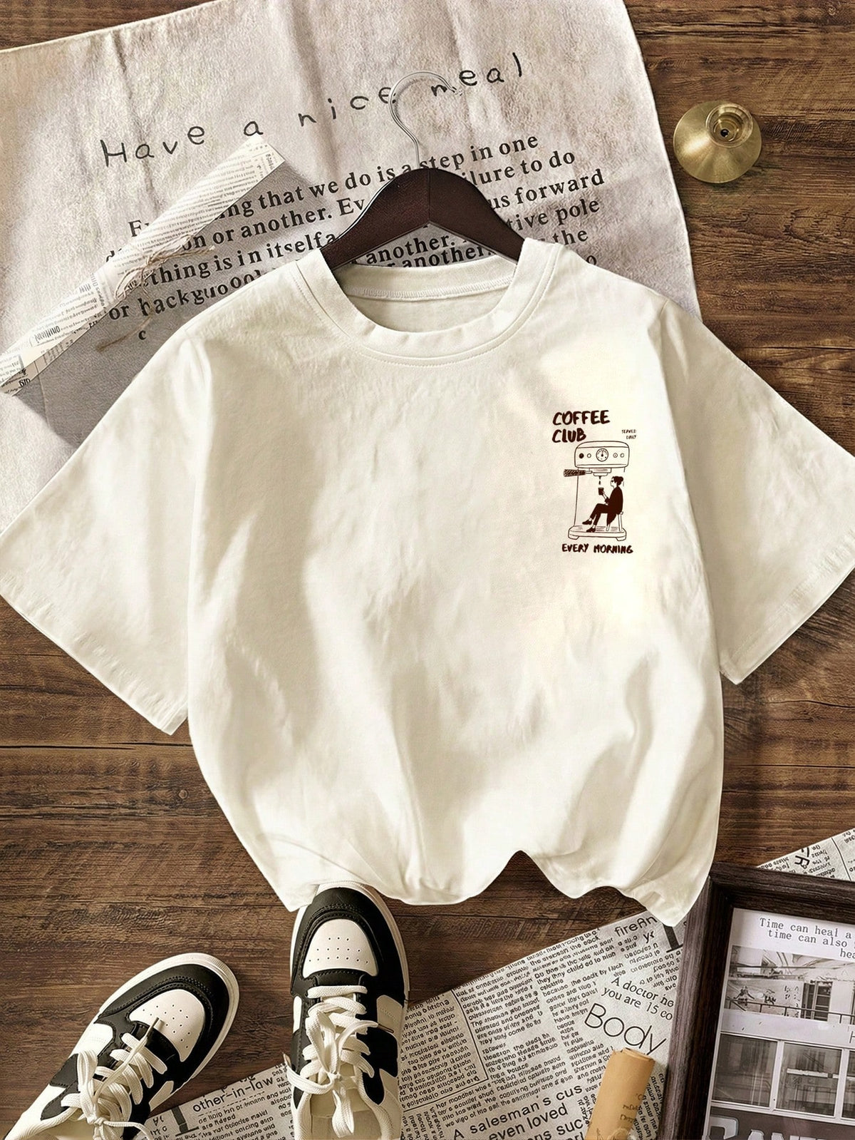 Coffee Club Graphic T-Shirt, Women's Casual Round Neck Short Sleeve Tee For Spring And Summer