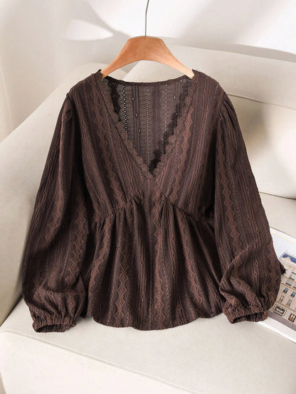 CosyJoli Women's Plus Size V-Neck Long Sleeve Cinched Waist Textured Brown Long Sleeve T-Shirt, Casual & Versatile Everyday Wear Fall