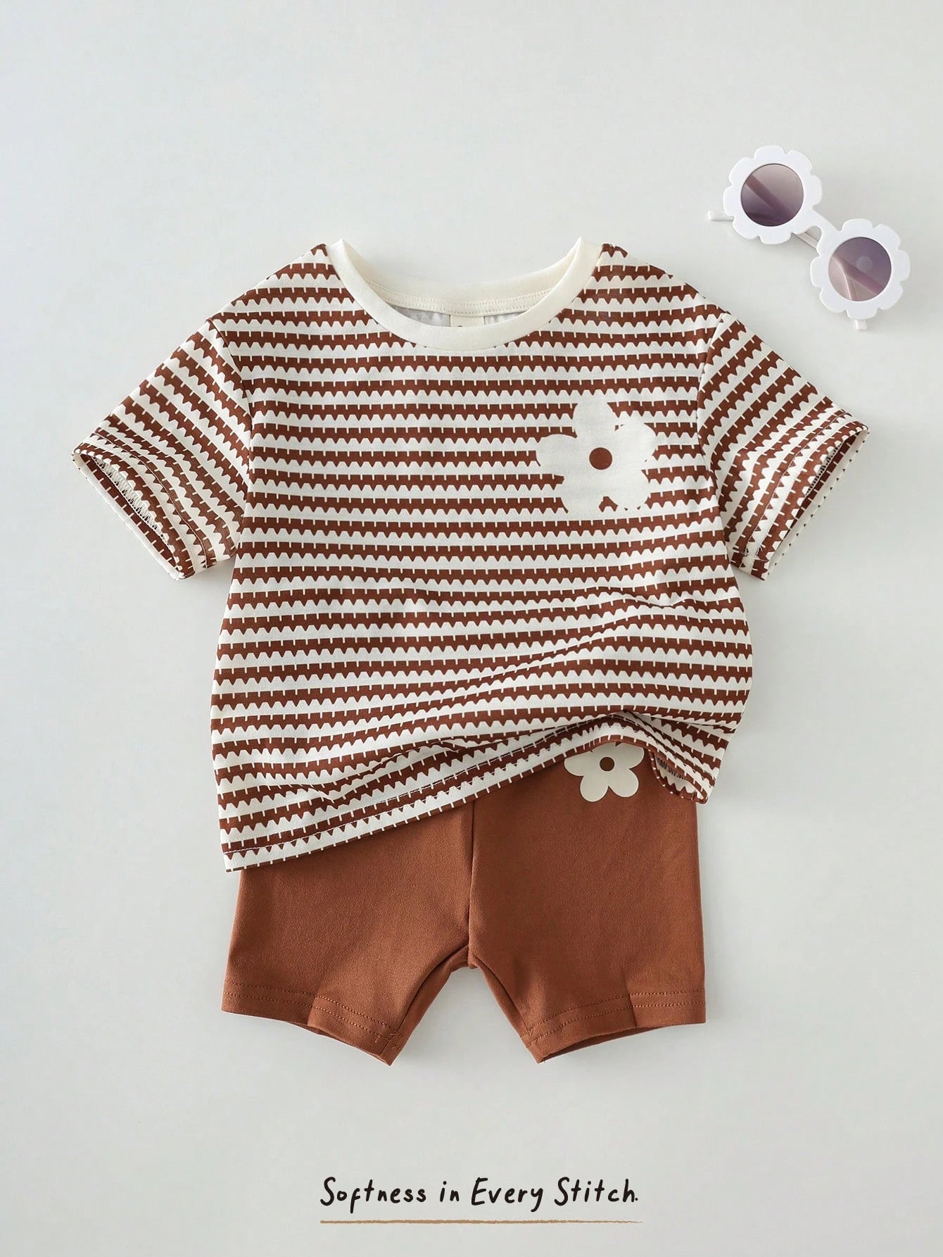 Cozy Pixies 3 Sets Baby Girl Casual Minimalist Heart Pattern Short Sleeve Top And Shorts Set, Suitable For Summer, Surprise Box- Get 1 Set Random