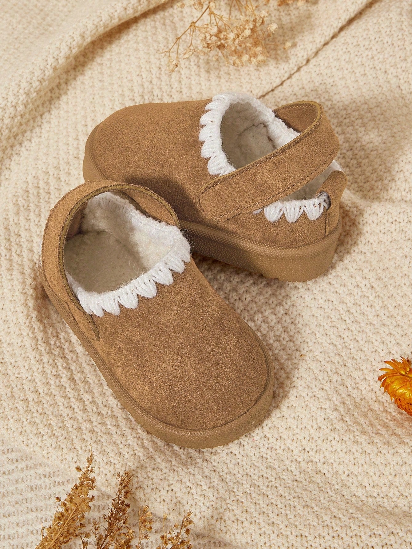 Cozy Pixies Girls Camel Lace Winter Warm Fur Slippers| Fashion Versatile Comfortable Lightweight| Easy-On Casual Style| Indoor Outdoor Home Wear