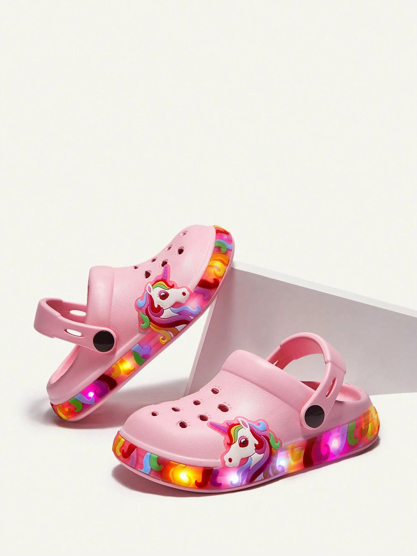 Cozy Pixies Girls' Lightweight Fashionable Pink Cartoon Cute Casual Breathable Sandals, Suitable For Summer