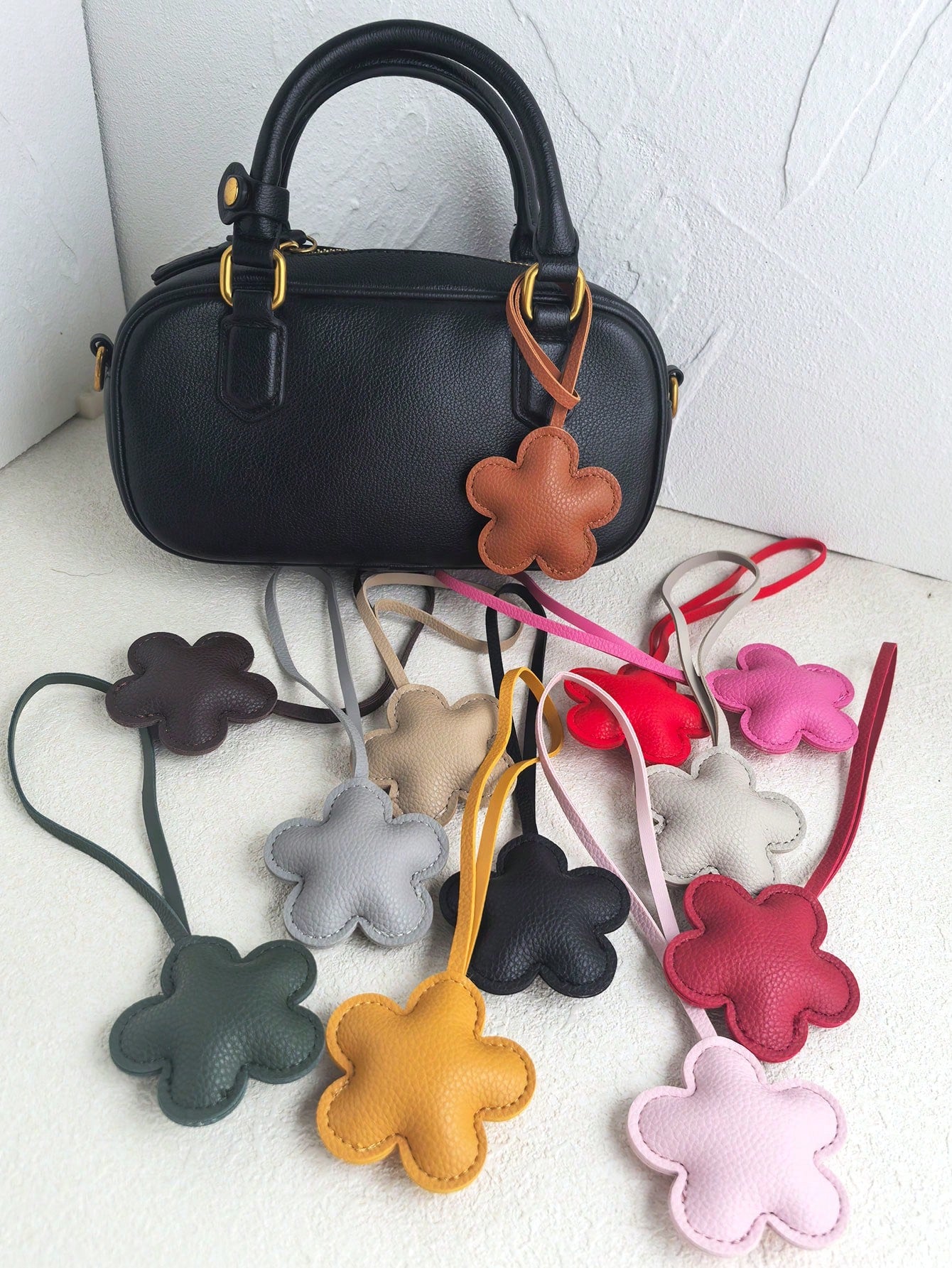 Creative Leather Heart Flower Hand Rope Pendant Exquisite PU Pendant Small Gifts Clothing Accessories Bag Pendant Winter Gifts For Women