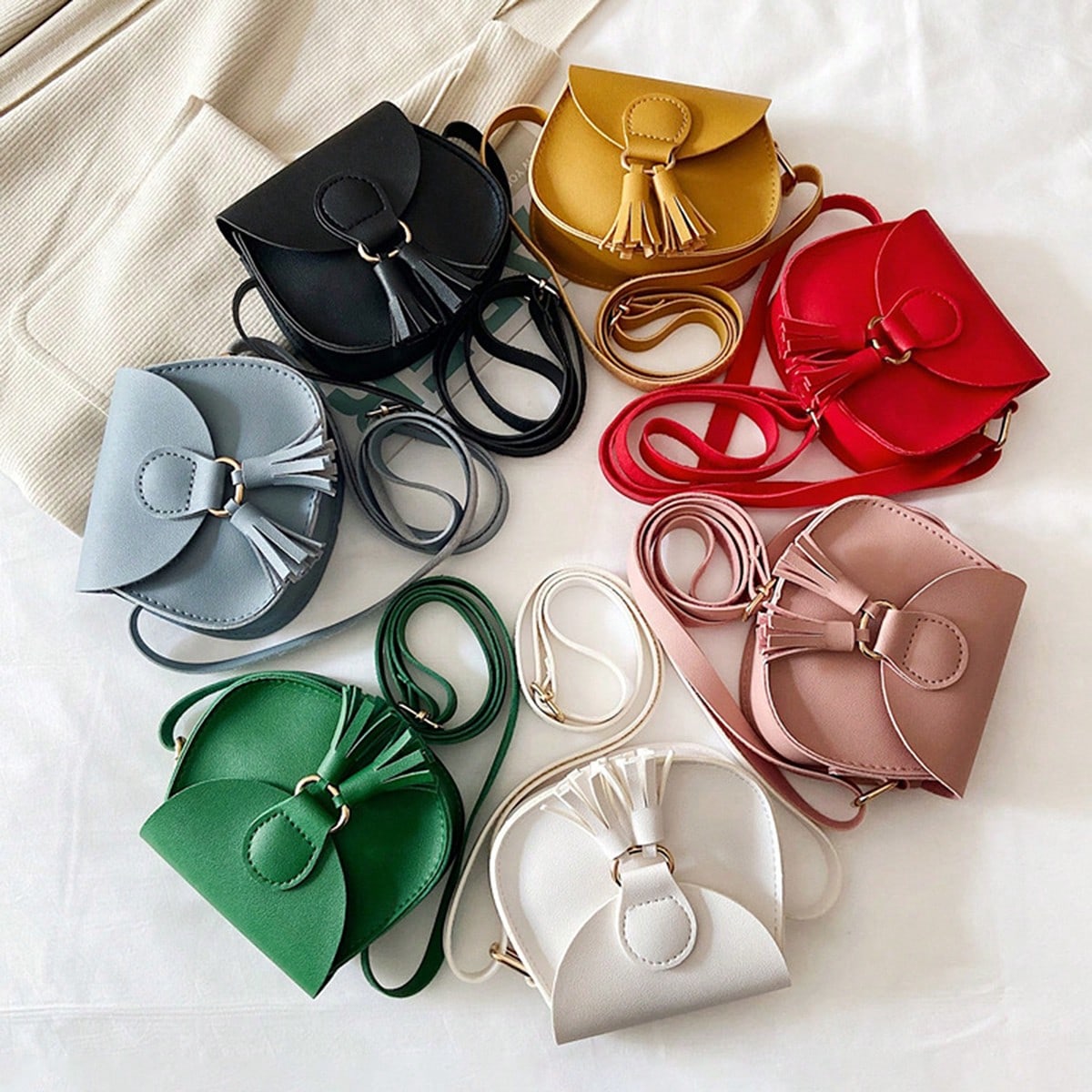 Crossbody Bag For Women Mini Saddle Shoulder Purse Ladies PU Cross Body Tassel Handbag For Casual Streewear