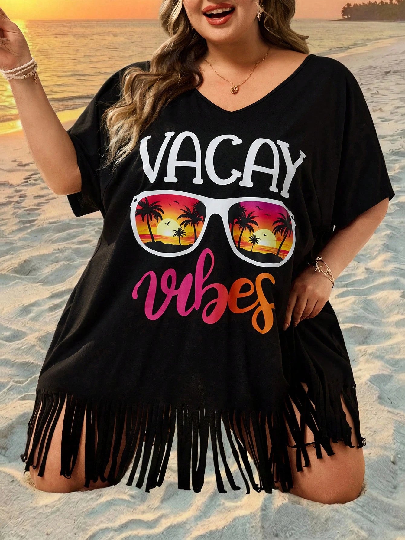 CURVE+ Curve Size US22Music Festival, Seaside Vacation, Bohemia Women's V-Neck Printed Loose Beach Cover-Up Top, Suitable For Summer Plus Bathing Suits Women
