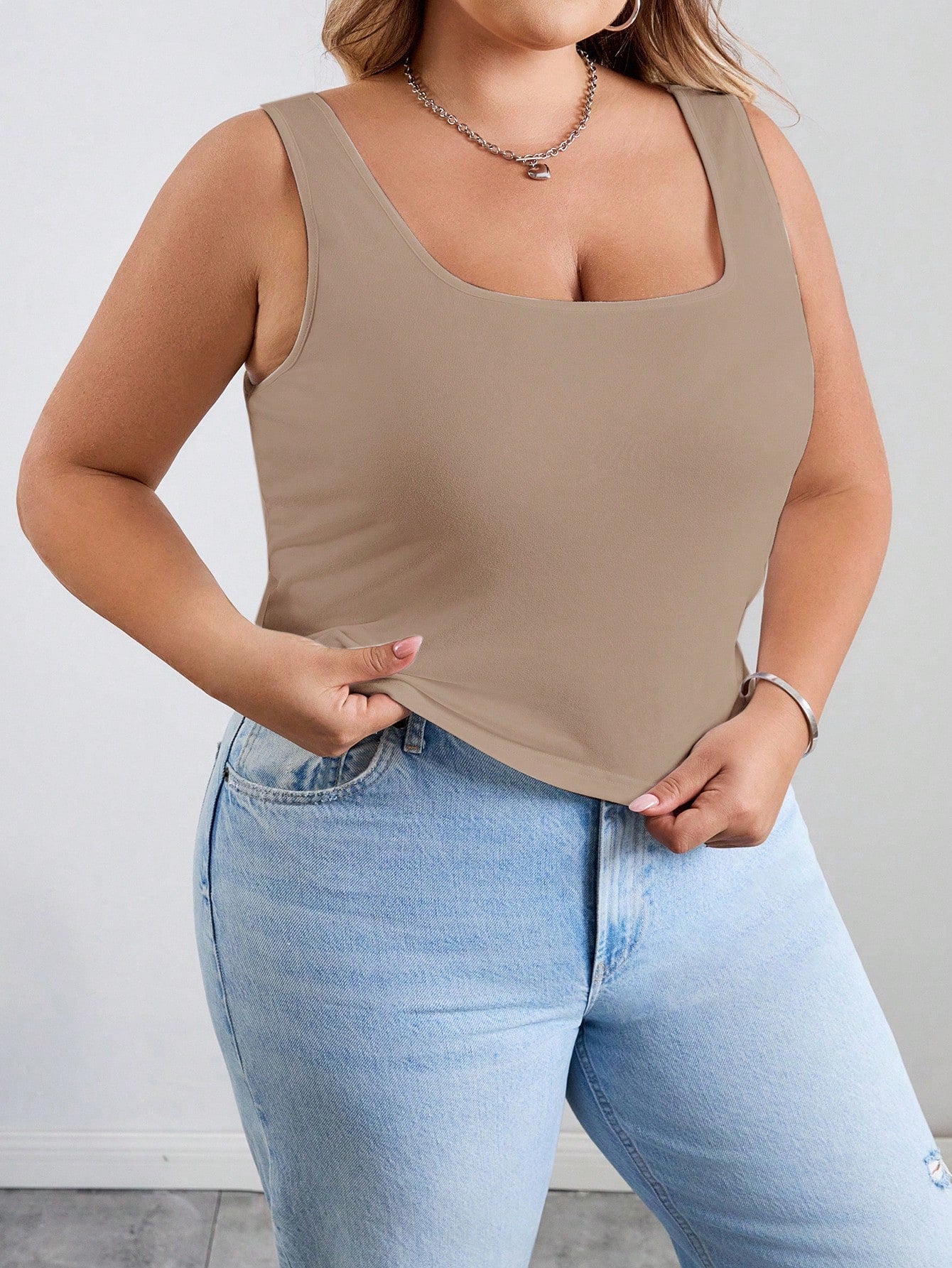 CURVE+ Curves Plus Size/Chool Clothes/Back To School Clothes /Back To School3pcs Size Women's Casual Round Neck Camisoles 3 Packs Crop Tops Tank Pack Women
