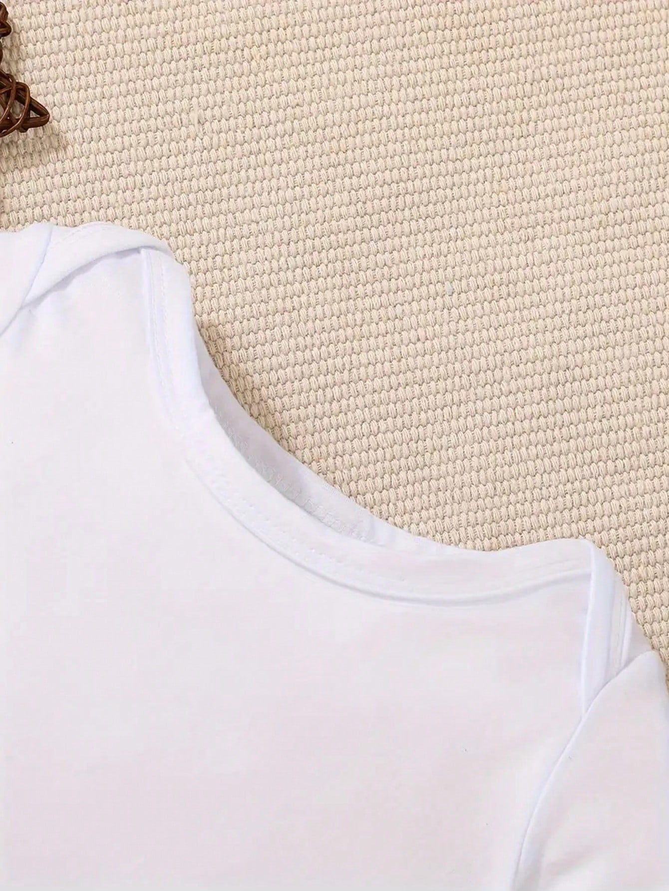 [Customized] Customized Short Sleeve Bodysuit With Name, Personalized Text, Round Neck Short Sleeve Baby Girl Casual Jumpsuit For Toddlers, Machine Washable