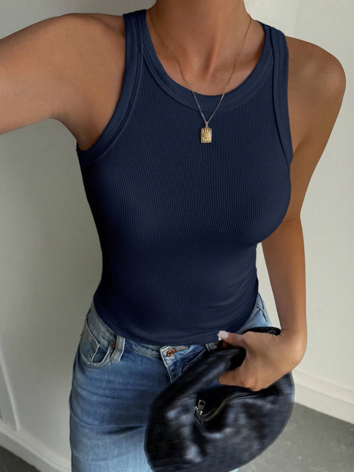 DAZY Women's Elegant Solid Color Slim Fit Camisole, Suitable For Autumn And Winter Summer