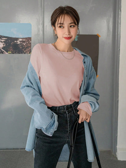 DAZY Women's Fitted Solid Color Round Neck Long Sleeve Base Layer T-Shirt