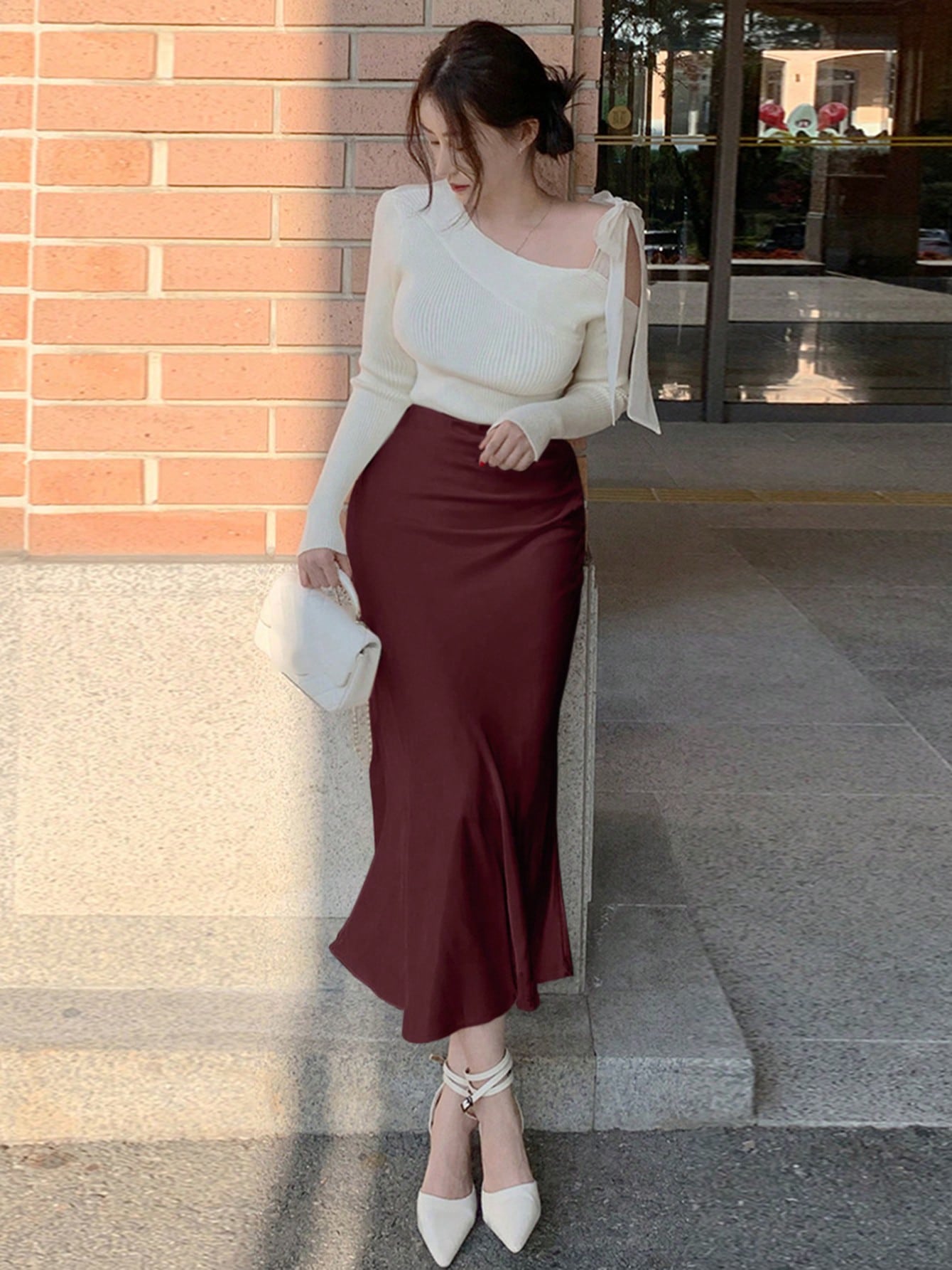 DAZY Women's Fitted Solid-Color Satin Fishtail Long Skirt, Spring/Summer