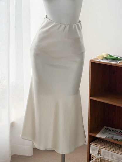 DAZY Women's Fitted Solid-Color Satin Fishtail Long Skirt, Spring/Summer
