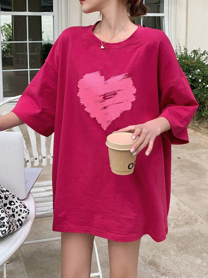 DAZY Women's Heart Print Loose Round Neck Casual Short Sleeve T-Shirt,Graphic Tees