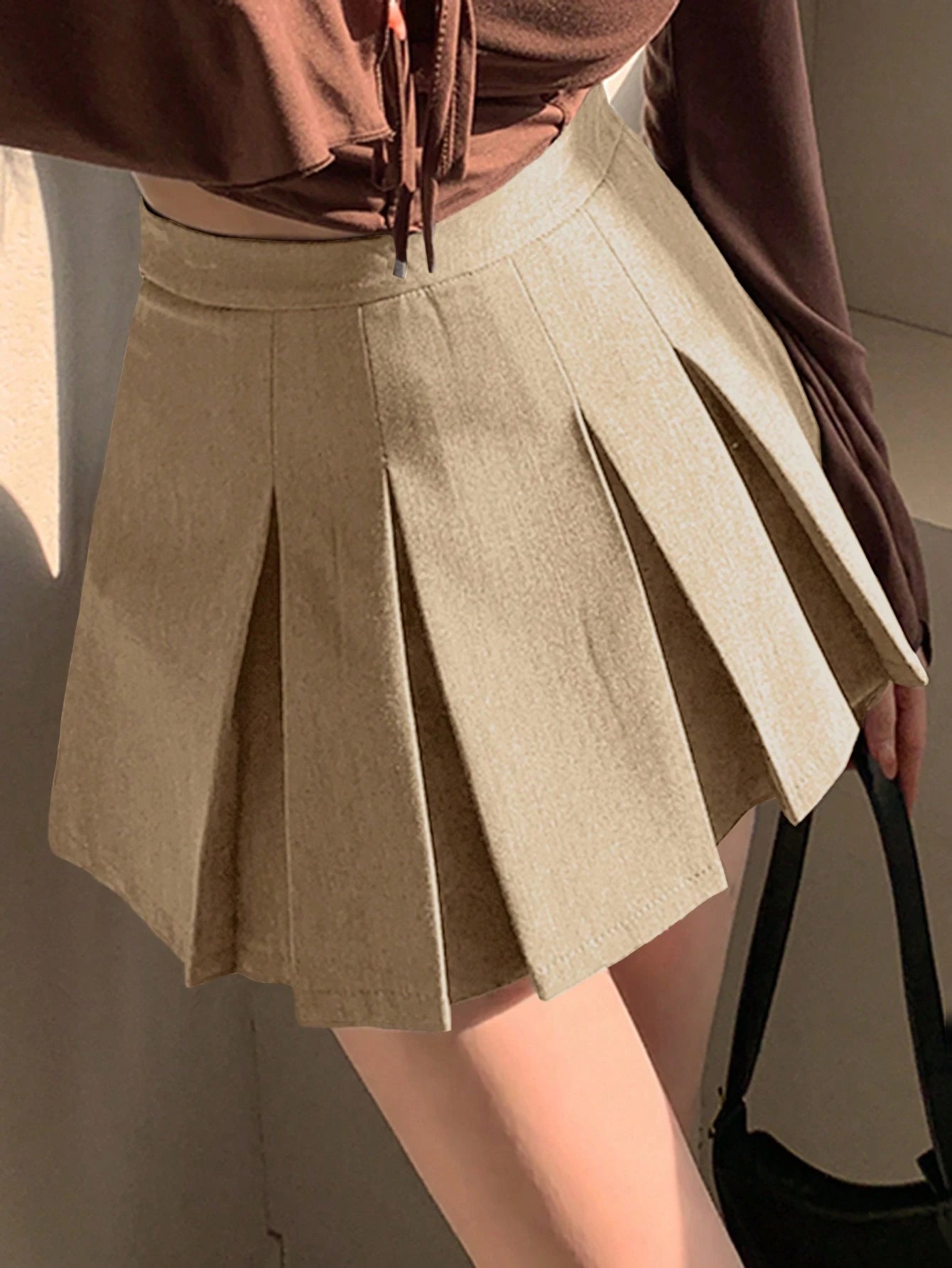 DAZY Women's Retro Casual Versatile Daily School Style A-Line Pleated Skirt Fall Skirts