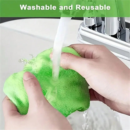 Easily Clean Car Windows, Use This Windshield Cleaning Brush Set!