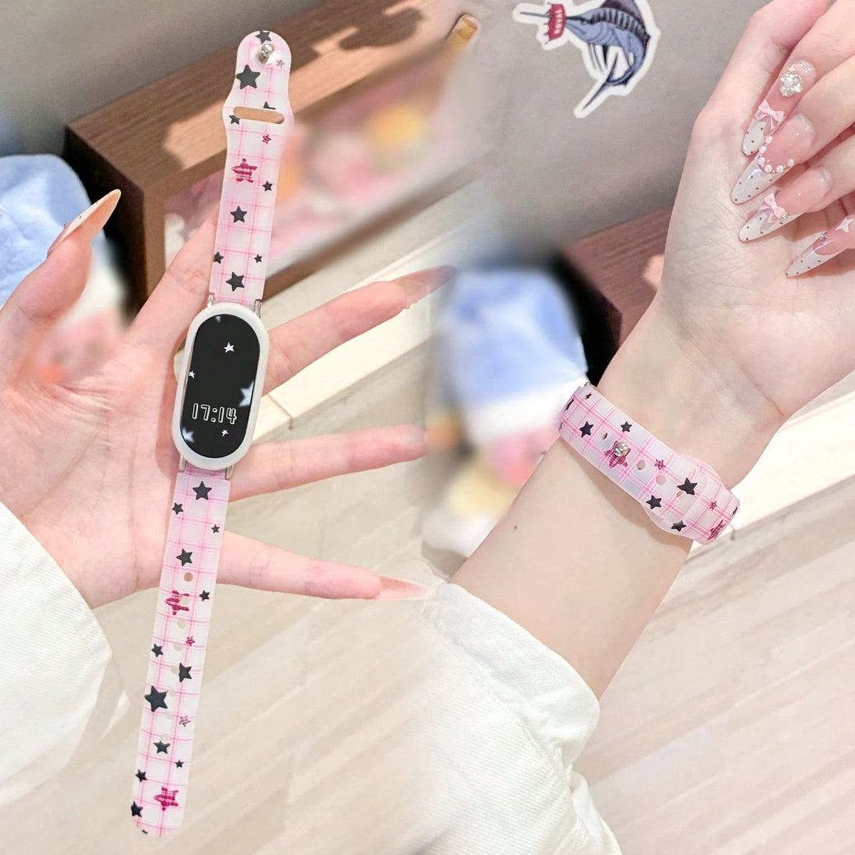 Elegant & Beautiful Multifunctional Durable Creative Sweet Cool Star Pattern Single-Pin Silicone Watch Band, Asymmetrical Shape, Compatible With Xiaomi 10/9/8 Wristband, Quick-Release Buckle Design, S