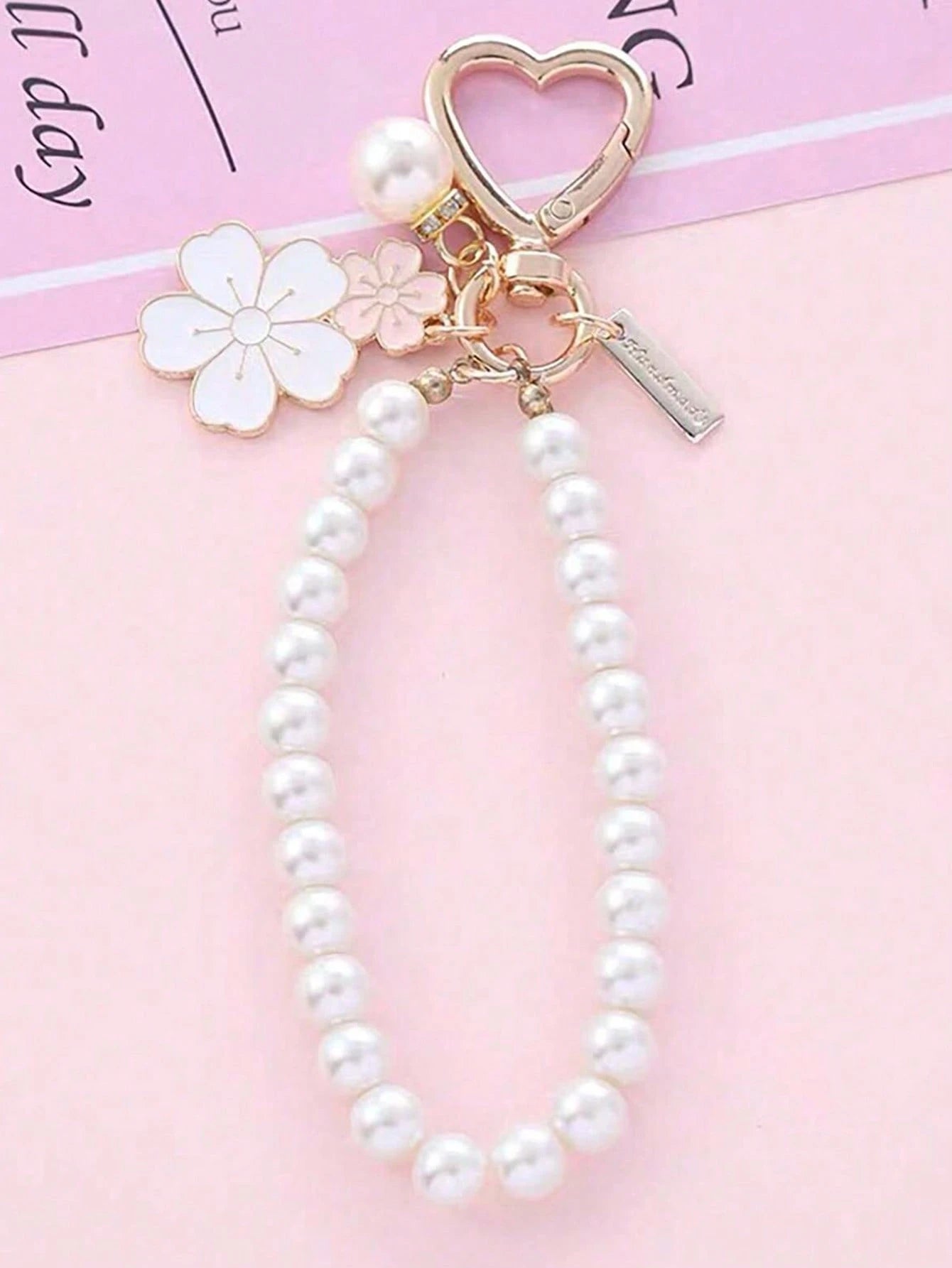 Elegant Flower Patterned Alloy Pearl Bracelet,Designed Specifically For Women And Girls. Keychain, Purse Pendant Keychain Charms