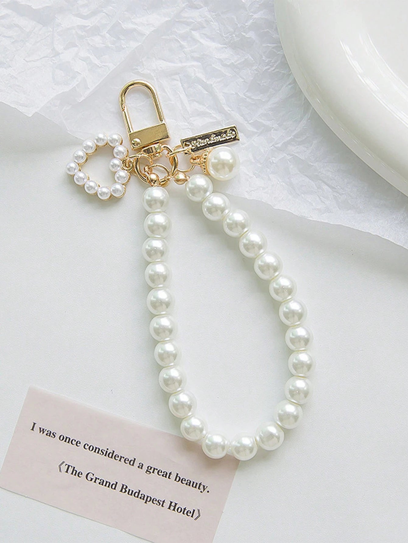 Elegant Flower Patterned Alloy Pearl Bracelet,Designed Specifically For Women And Girls. Keychain, Purse Pendant Keychain Charms