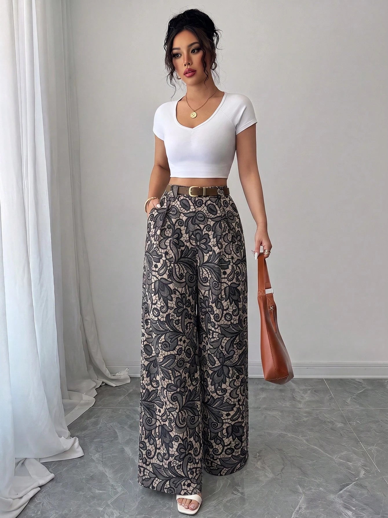 Elenzya Spring/Summer New Casual High-Waist Polka Dot Skorts, Vintage Leather Belt Matching, Elegant Style Suitable For Daily Wear, Work, Graduation Season, Music Festival, Derby, Horse Racing
