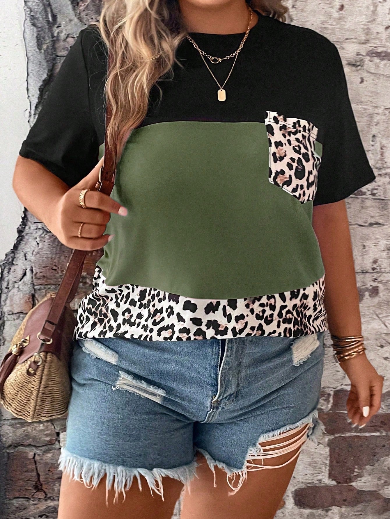 EMERY ROSE Plus Leopard Print Colorblock Patched Pocket Tee For Summer