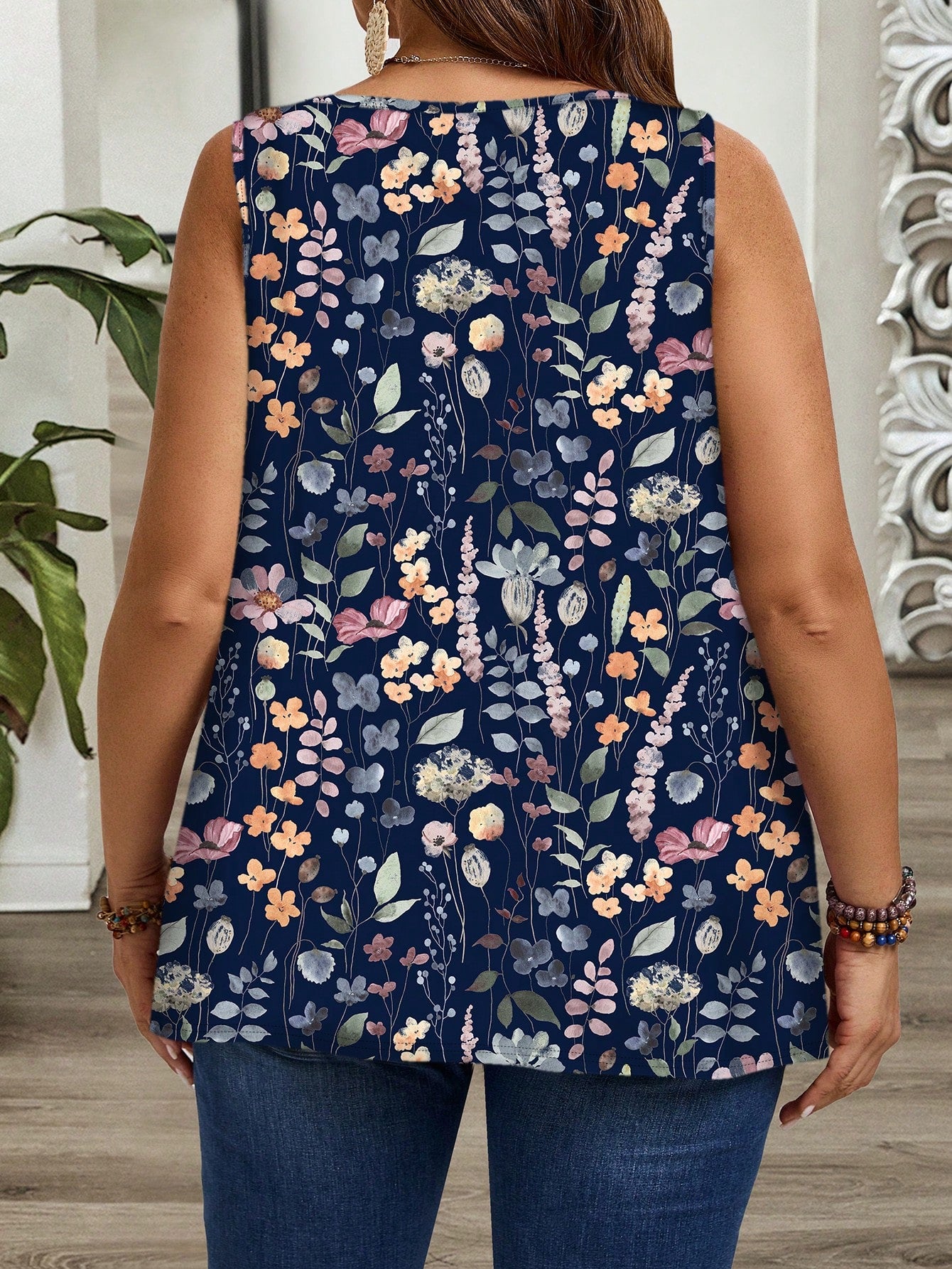 EMERY ROSE Plus Size Loose Fit Casual Sleeveless Top With Ruched Wide Straps, Suitable For Spring/Summer