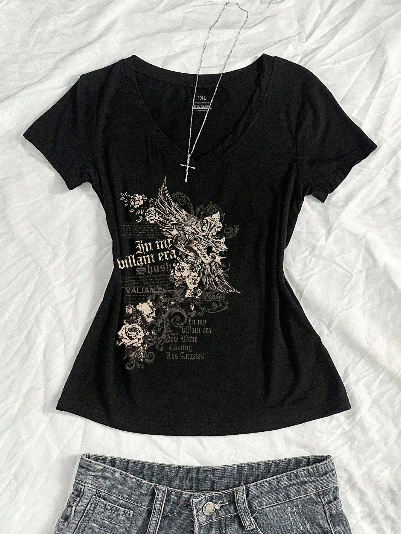 EMERY ROSE Plus Size Women's Summer V-Neck Slim Fit T-Shirt With Vintage Cross Floral Punk Subculture Anime Print, Short Sleeve V-Neck