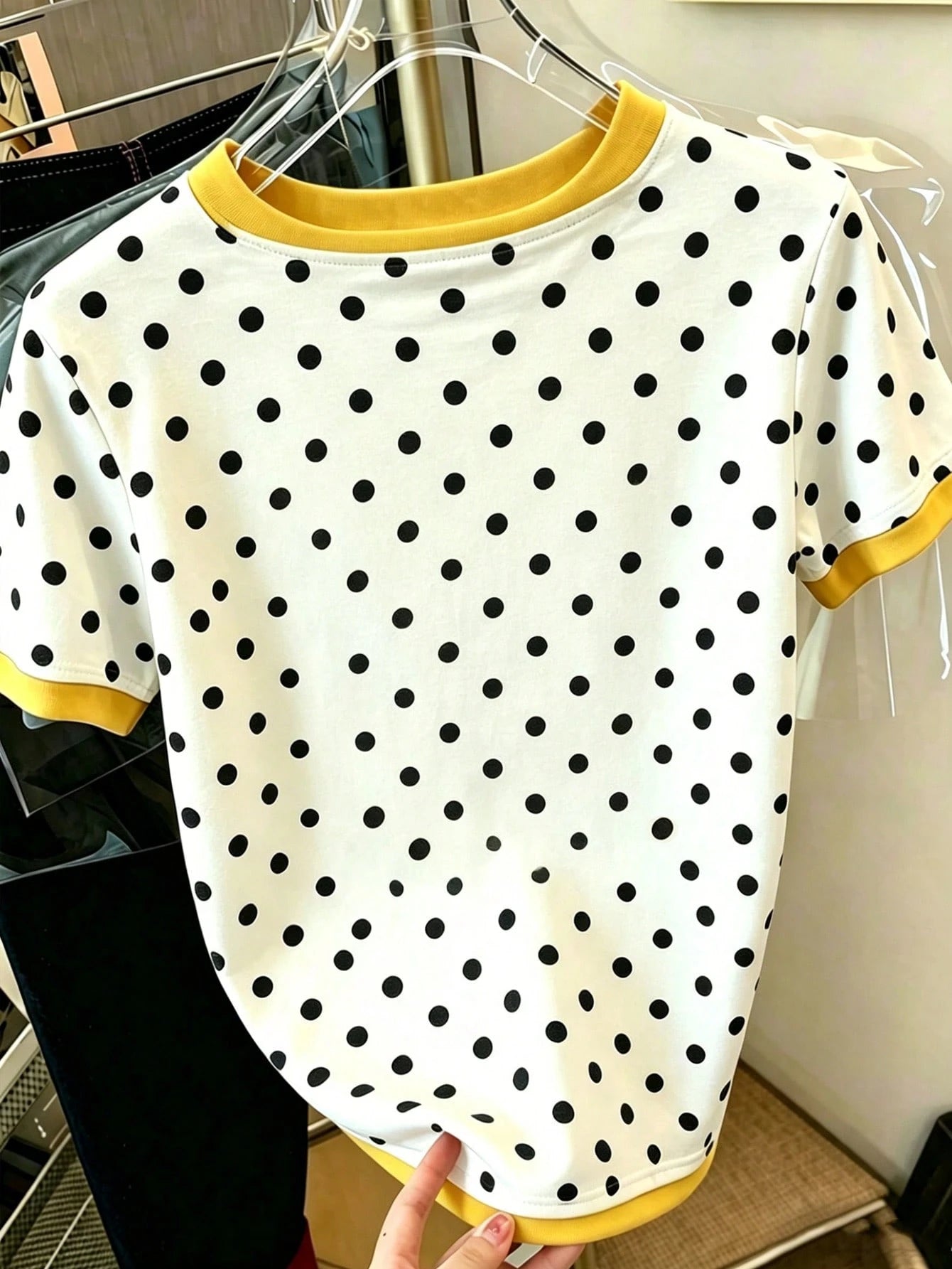 EMERY ROSE Women Letter & Fruit Print Round Neck Contrast Trim Short Sleeve T-Shirt,Summer Graphic Tees Women Tops