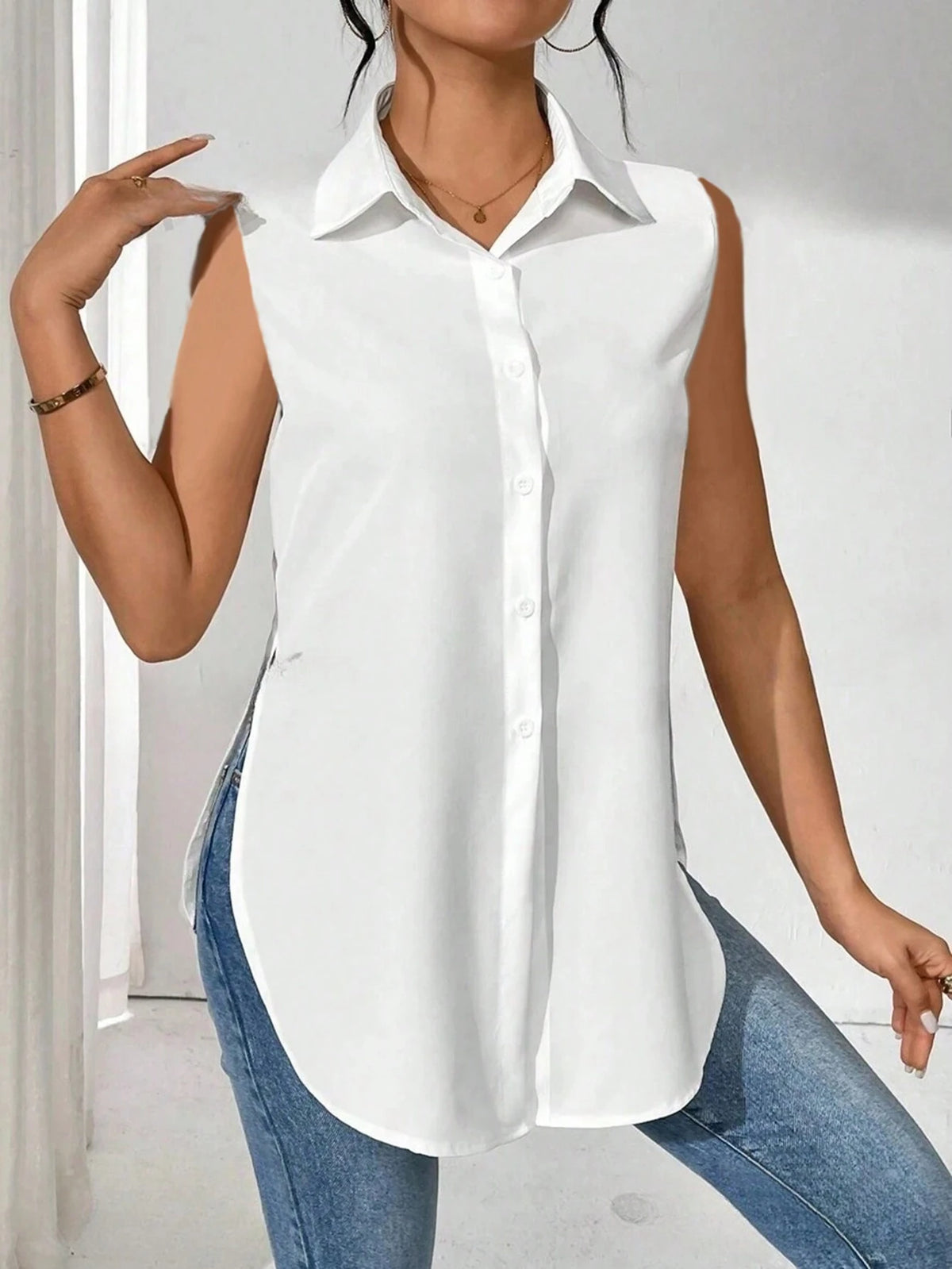 EMERY ROSE Women's Casual Vacation Asymmetrical Hem, Slit, Sleeveless Solid Color Shirt