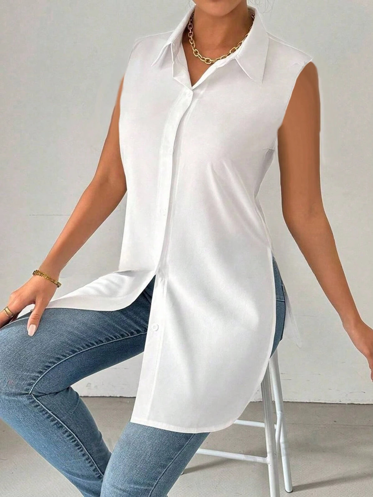 EMERY ROSE Women's Casual Vacation Asymmetrical Hem, Slit, Sleeveless Solid Color Shirt