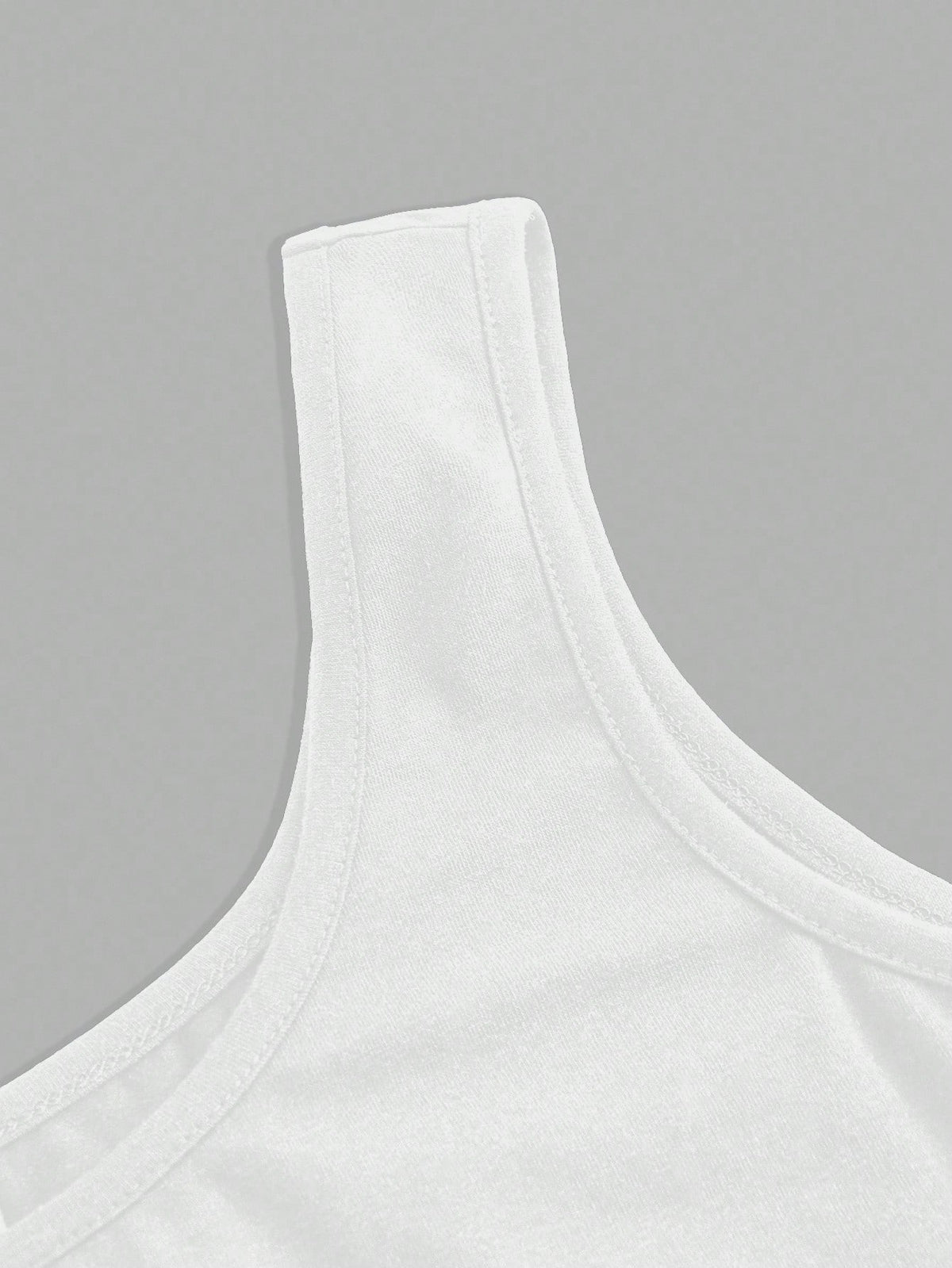 Essnce 3pcs Casual Minimalist Solid White Tank Tops, Suitable For Summer Wear, Slim Fit Round Neck Undershirt Beach
