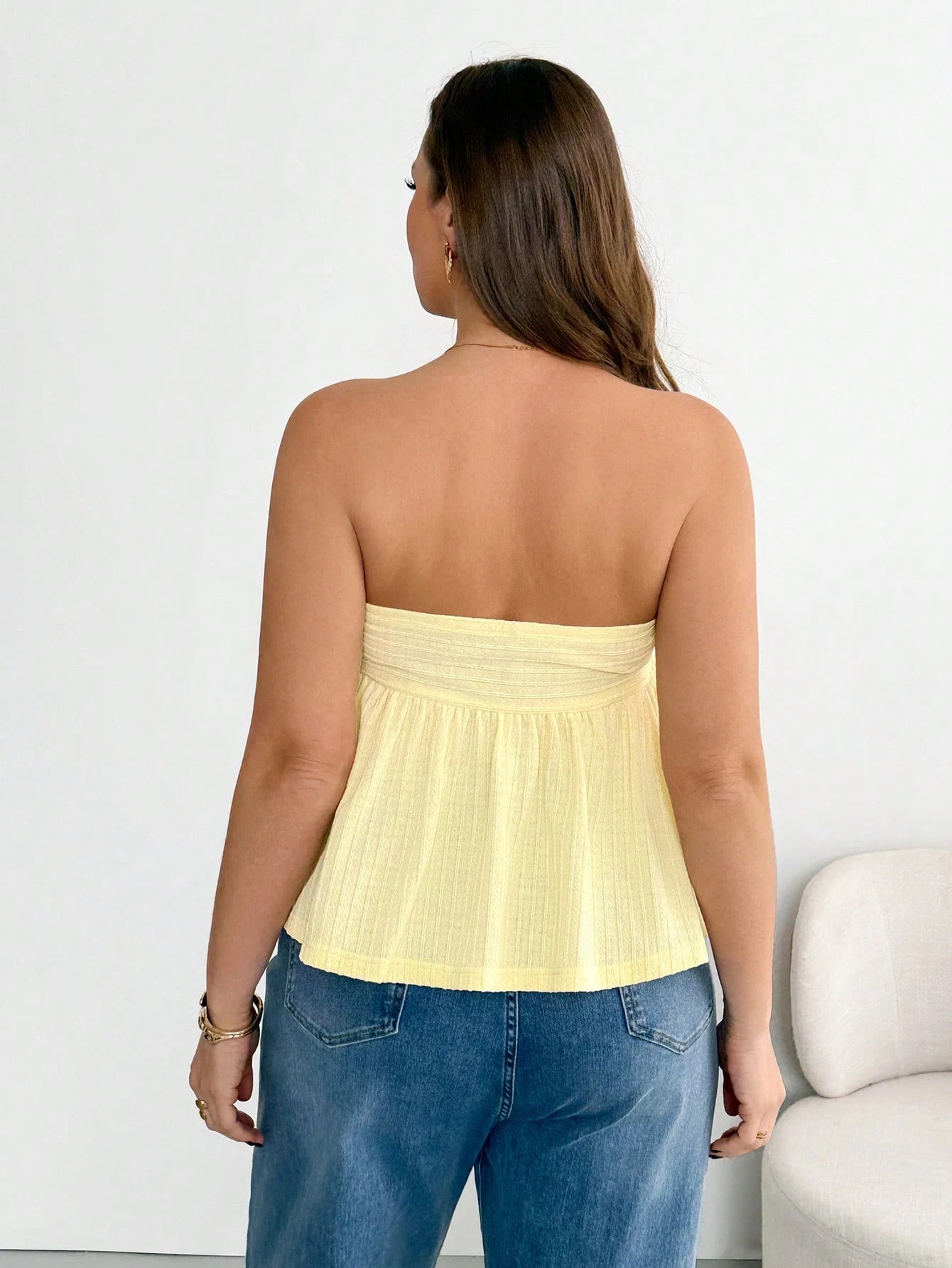 Essnce Plus-Size Women's Butter Yellow Strapless Top, Summer Casual Everyday Fashion Stretchy Comfortable Textured Fabric Basic Versatile Vacation Beach