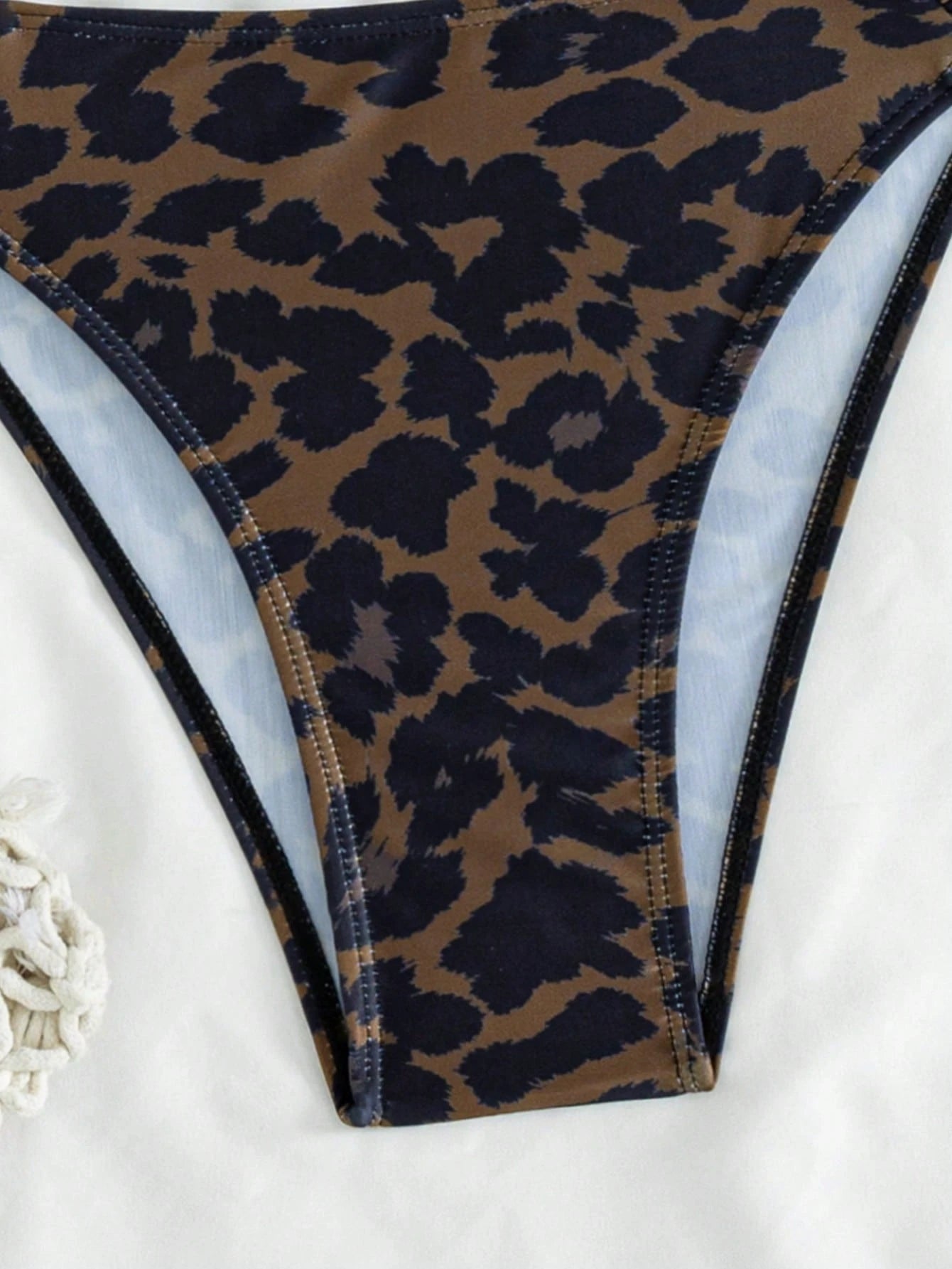 European And American Women's Sexy Leopard Print Fine Straps With Metal Accessories Bikini 2 Pieces Set Vacation