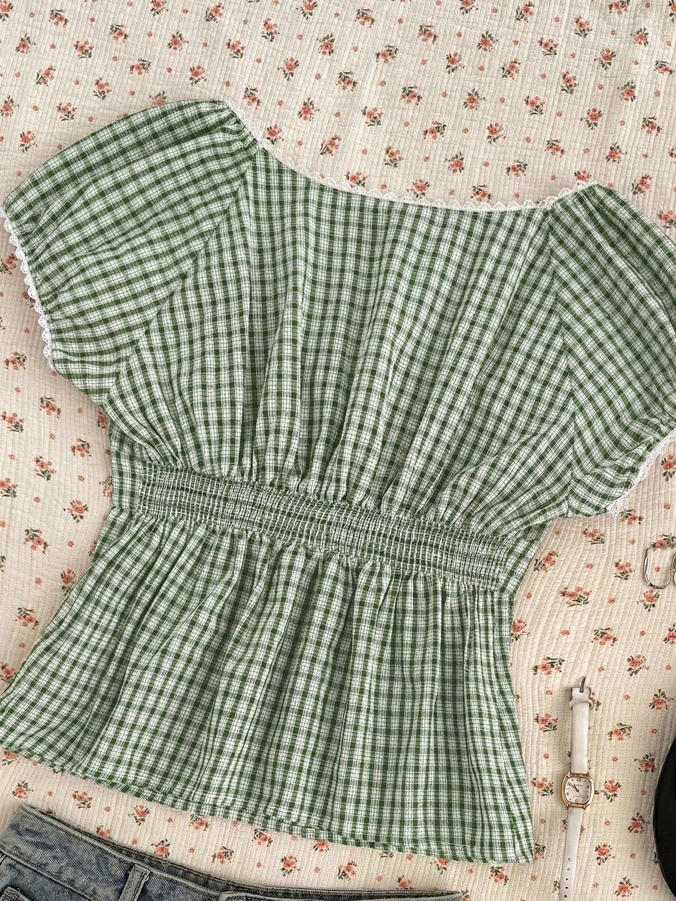 EZwear Plus Size Plaid Print Sweetheart Collar Casual Short Sleeve Gingham Top,Women's White Curve Summer Picnic Sage Green Aesthetic Clothes,Elegant Chic