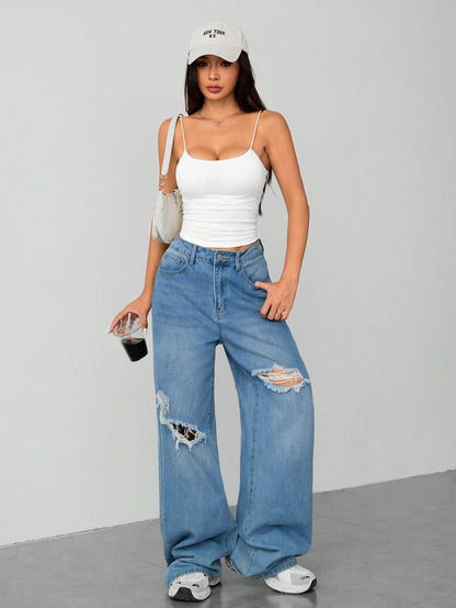 EZwear Plus Size White Strap Cami Top With Cup Pad, College Student, Suitable For Spring And Summer