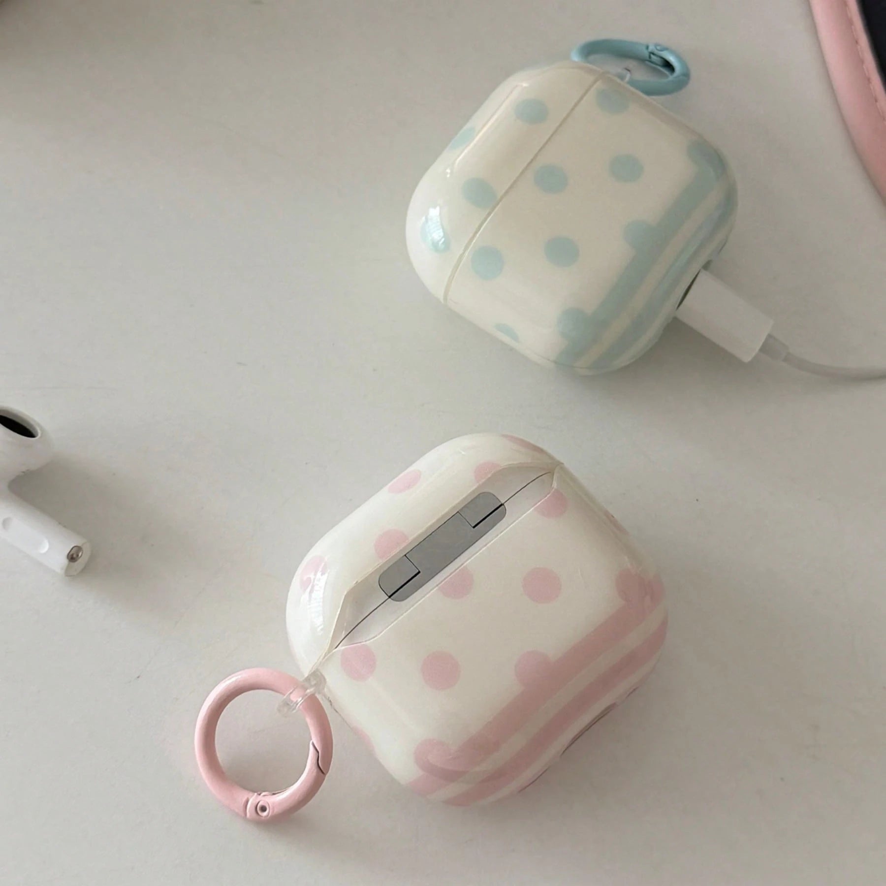 Fashion Creative Polka Dot & Striped Earphone Case Compatible With Airpods 4, Cute Earphone Cover Compatible With Apple 2, 3, New Protective Case With Pendant Compatible With Airpods Pro 3, Korean Sty