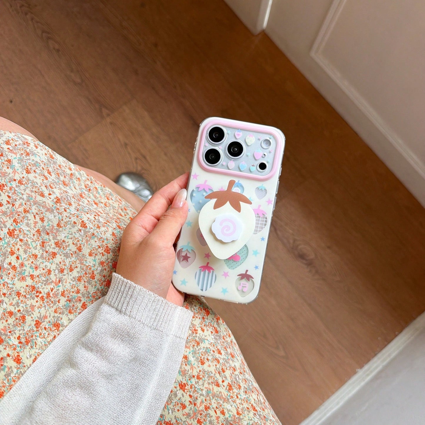 Fashion Creative Sweet Summer Strawberry + Strawberry Stand Phone Case Compatible With Apple For IPhone17ProMax Case/For IPhone16ProMax Case/For IPhone15ProMax Case/14Pro Case/13 IPhonecase/Fashion W