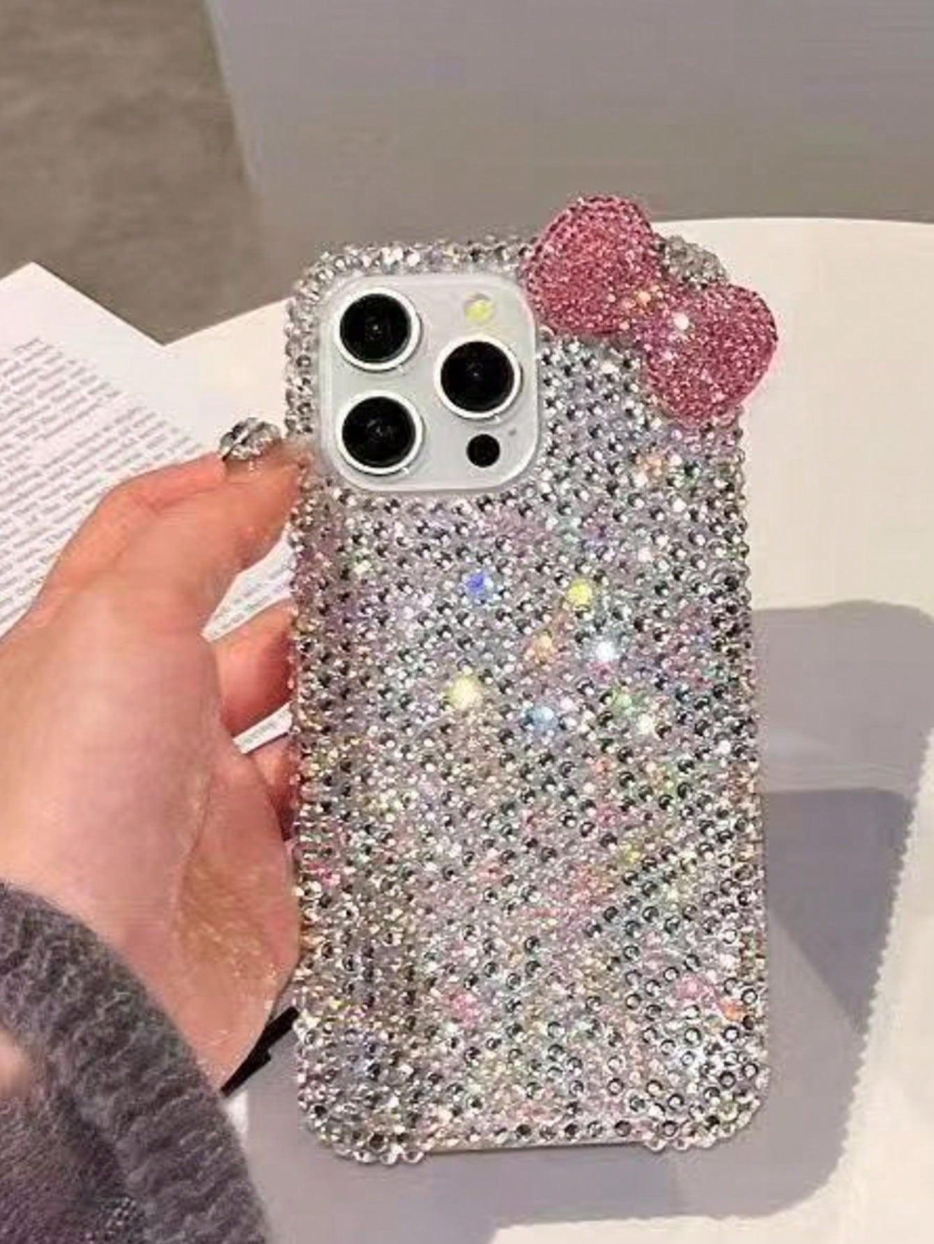 Fashionable Luxury Rhinestone Edged Gypsum Rhinestone Bow Phone Case Suitable For IPhone 17 Pro Max/16 Plus/XS Max/7G Phone Protective Cover