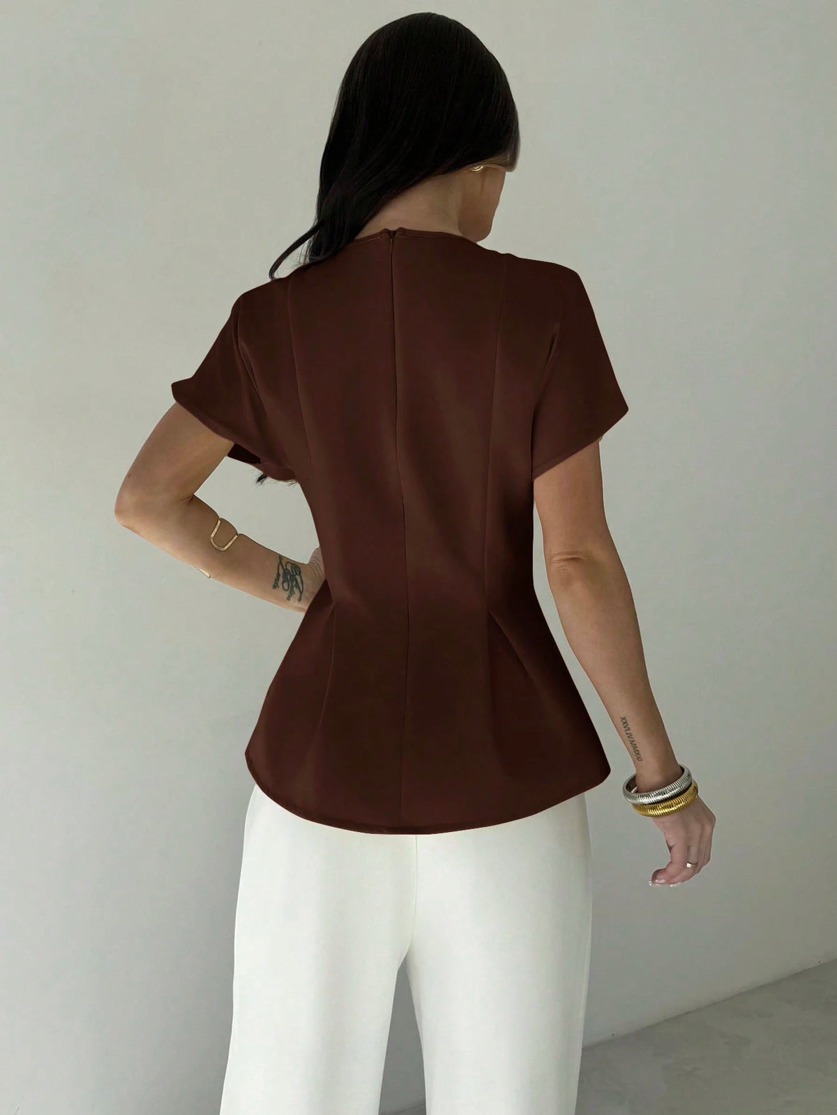 Firerie Women's Dark Brown Autumn Elegant Office Short Sleeve Round Neck Waist Pleated X-Shaped Shirt,Vintage Bamboo Texture Fabric Commuting Versatile Top