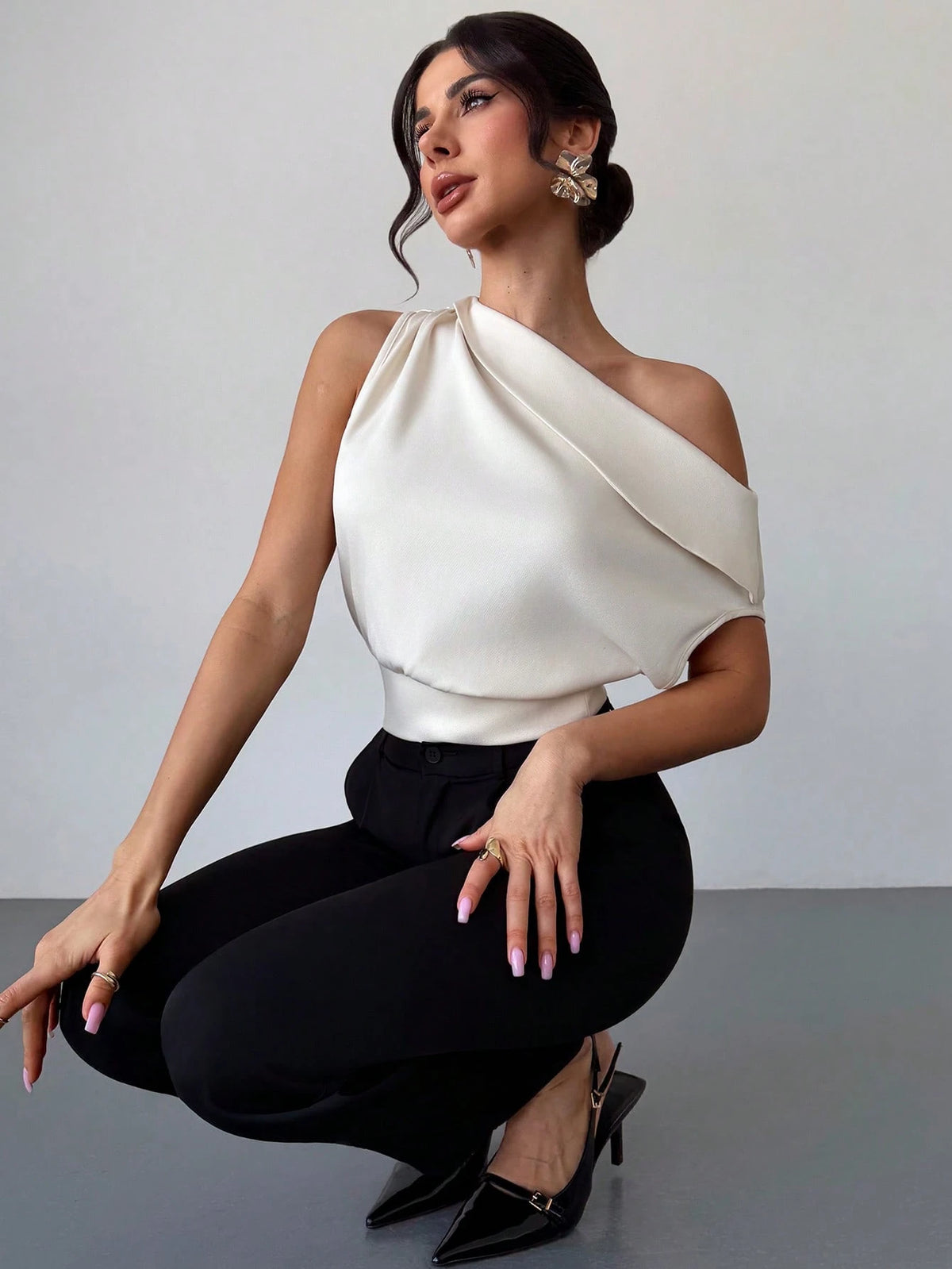 Firerie Women's Elegant Sexy Asymmetric-Shoulder Top,Cream White Summer Pleated Blouse,Tropical Cocktail Party Night Out Apparel,Versatile Office Daily
