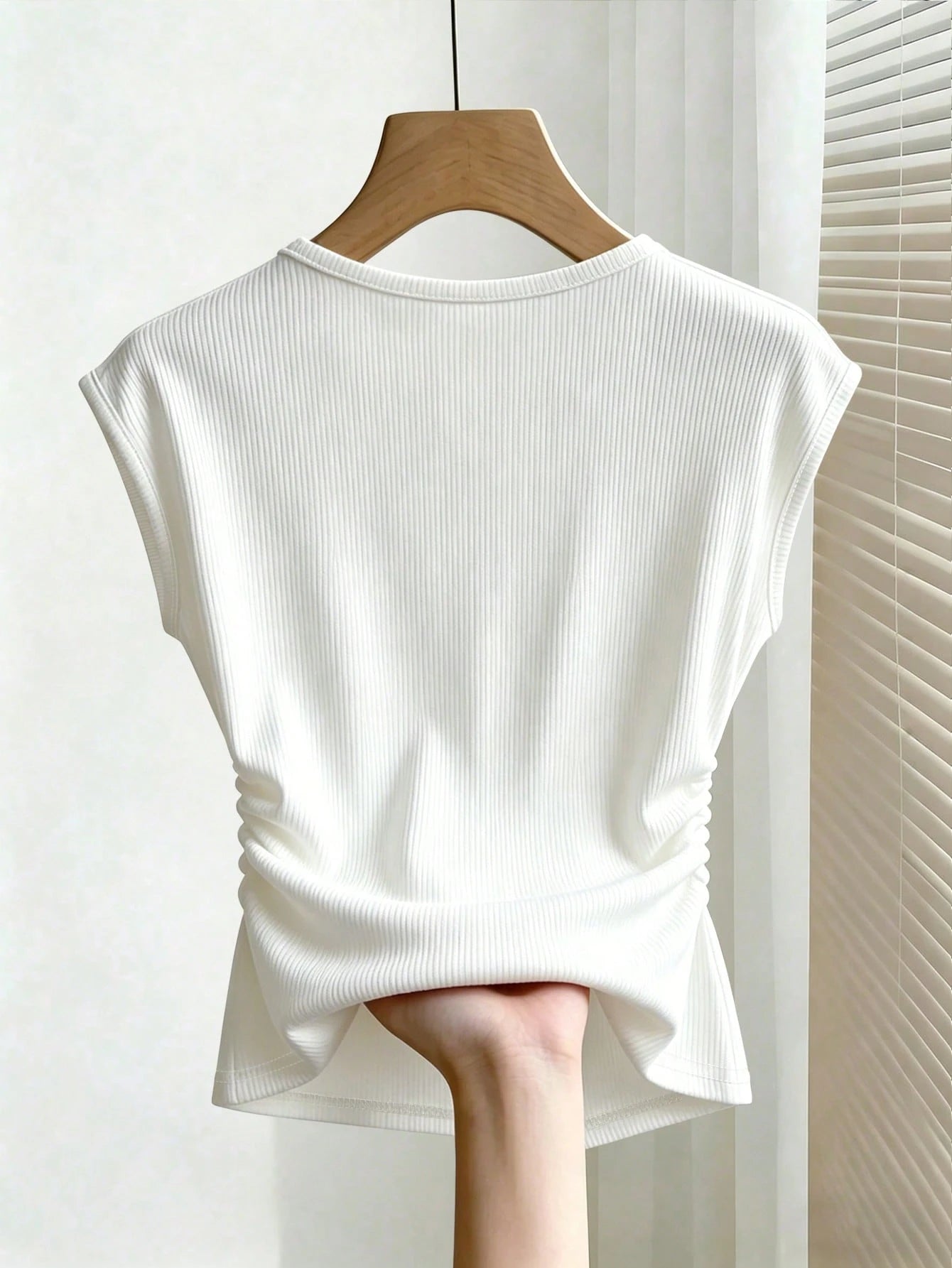 Franclia Elegant Fitted Round Neck Pearl Pleated Waist White Casual Ribbed Short Sleeve T-Shirt For Women