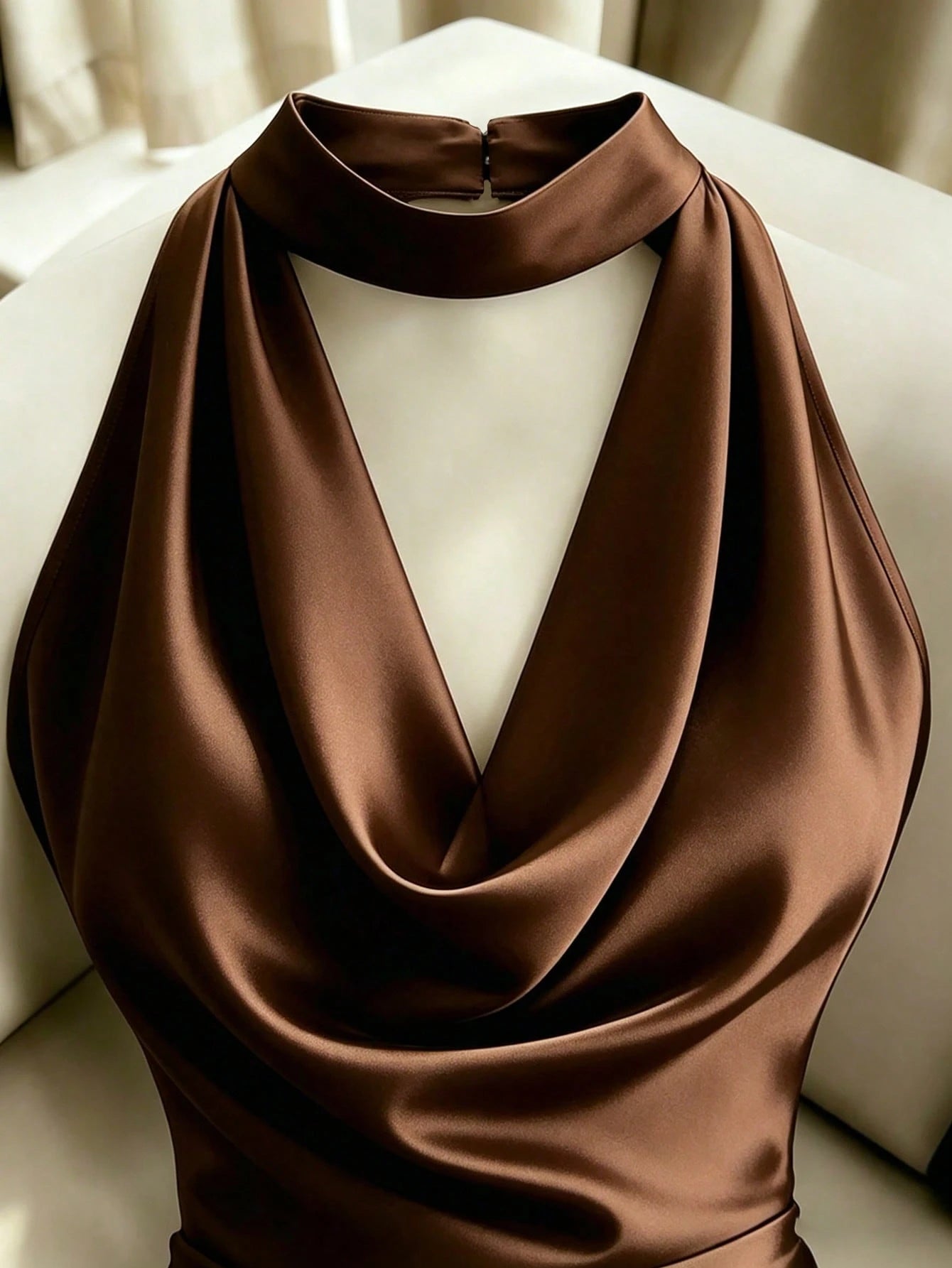 Franclia Summer Elegant Solid Color Halter Neck Waist-Cinched Mermaid Hem Dress