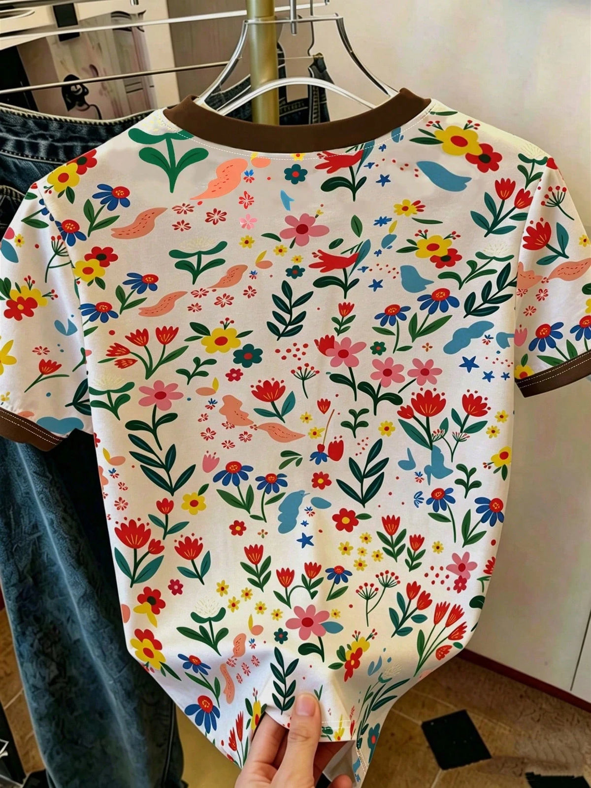 Franclia Women's Casual Versatile Colorful Shell Embroidered Floral Print Round Neck Short Sleeve T-Shirt